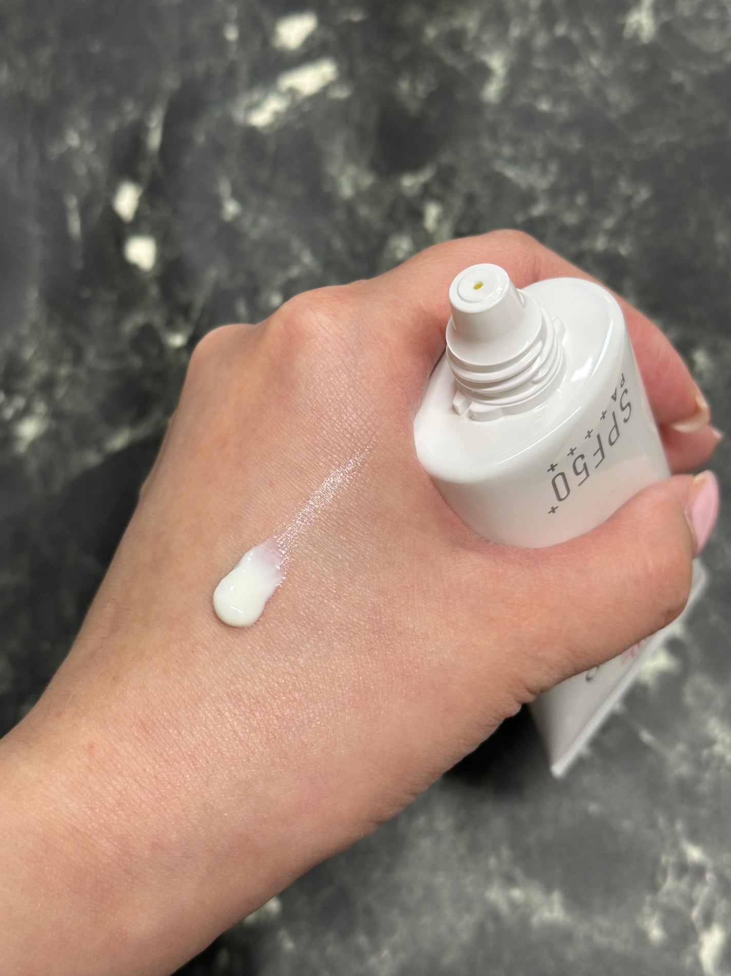 UV&WHITEモイスチャーゲル50+/ドクターシーラボⓇ/日焼け止め・UVケアを使ったクチコミ(3枚目)