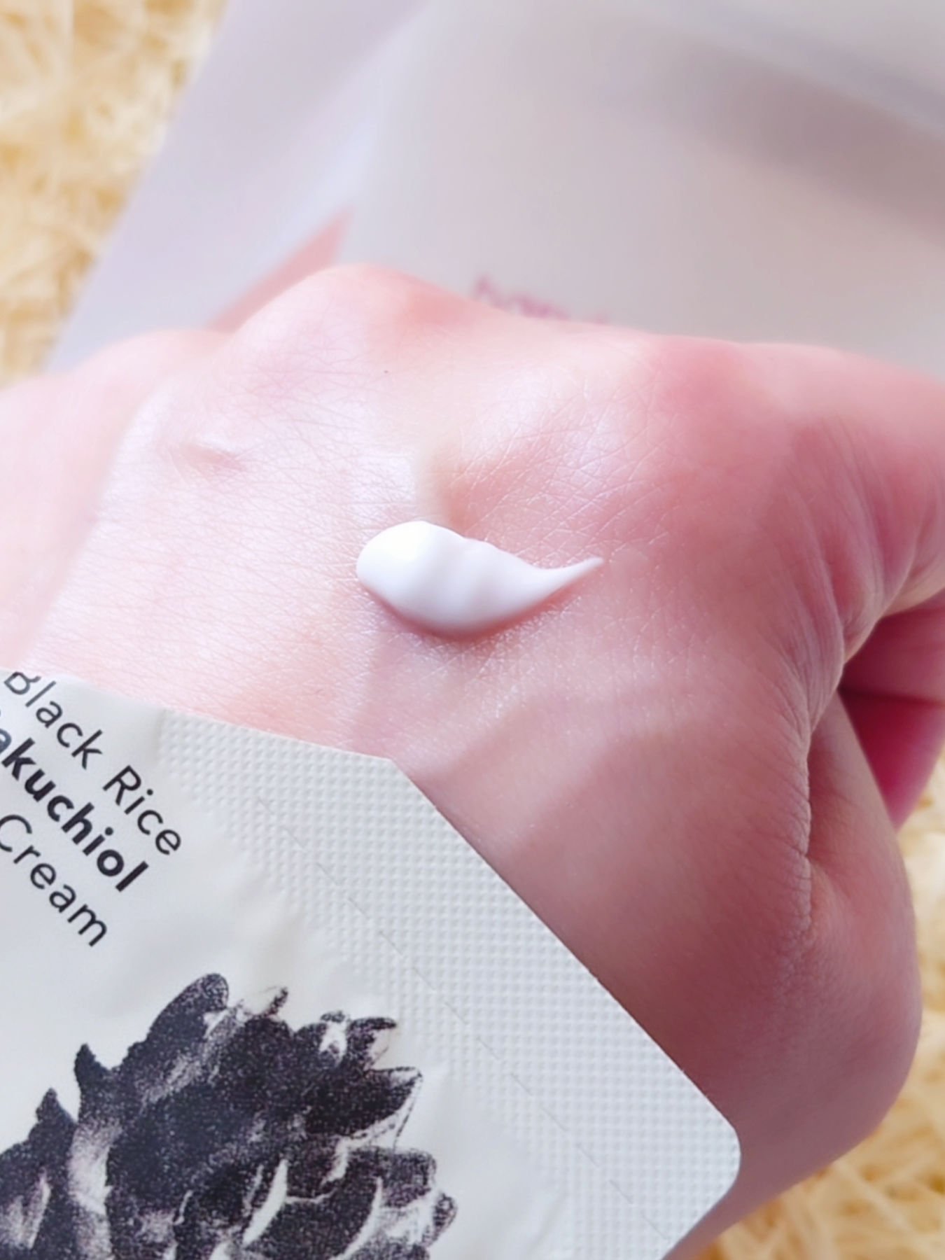 ブラックライスバクチオールアイクリーム/haruharu wonder/アイケア・アイクリームを使ったクチコミ（2枚目）