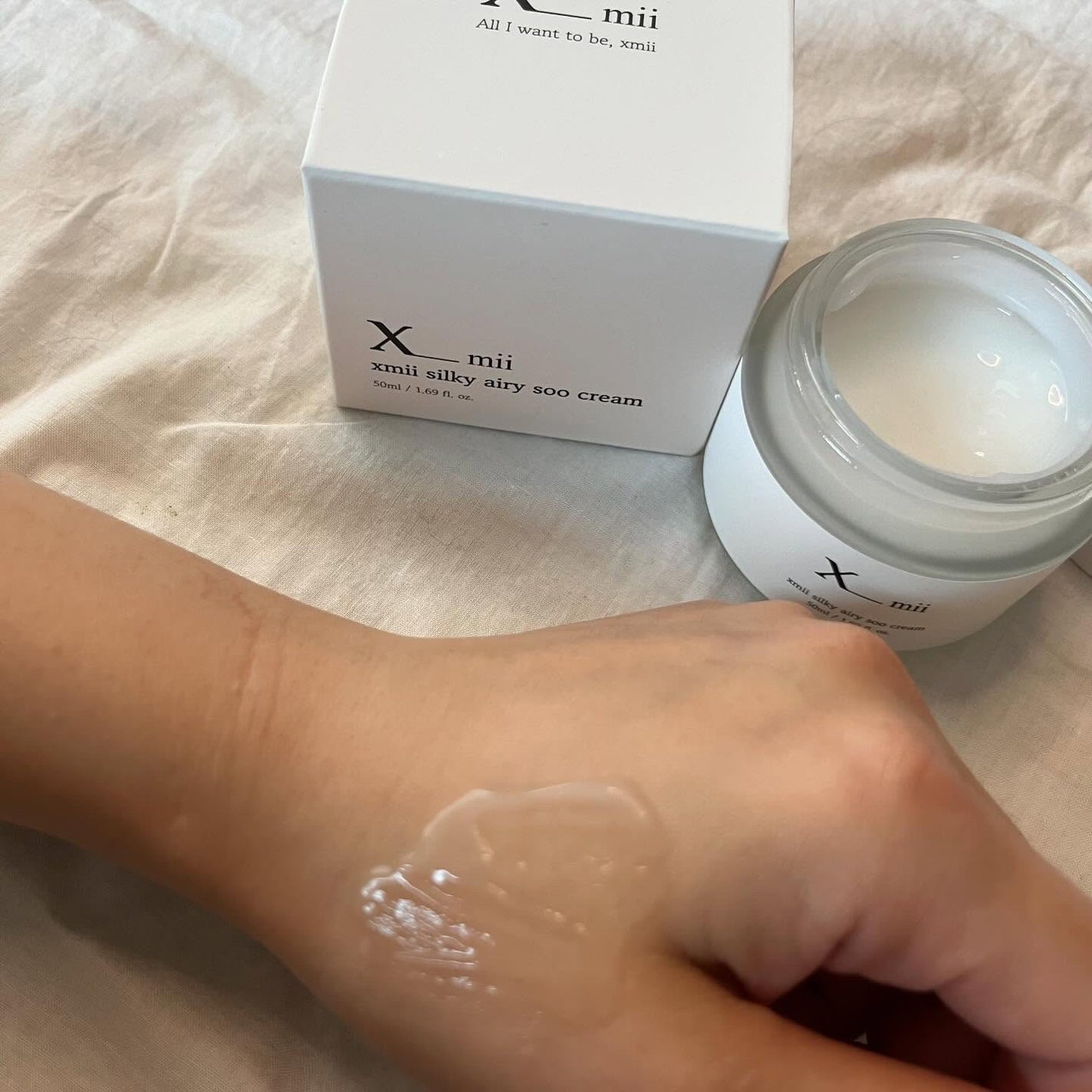 シルキーエアリーSooクリーム/xmii/フェイスクリームを使ったクチコミ(4枚目)