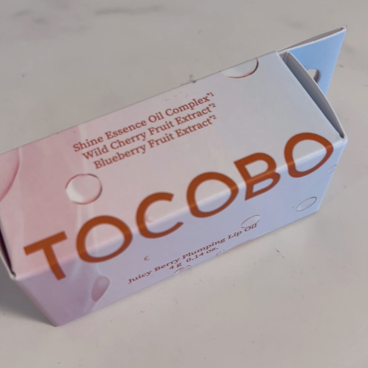 ジューシーベリープランピングリップオイル/TOCOBO/リップグロスを使ったクチコミ（1枚目）