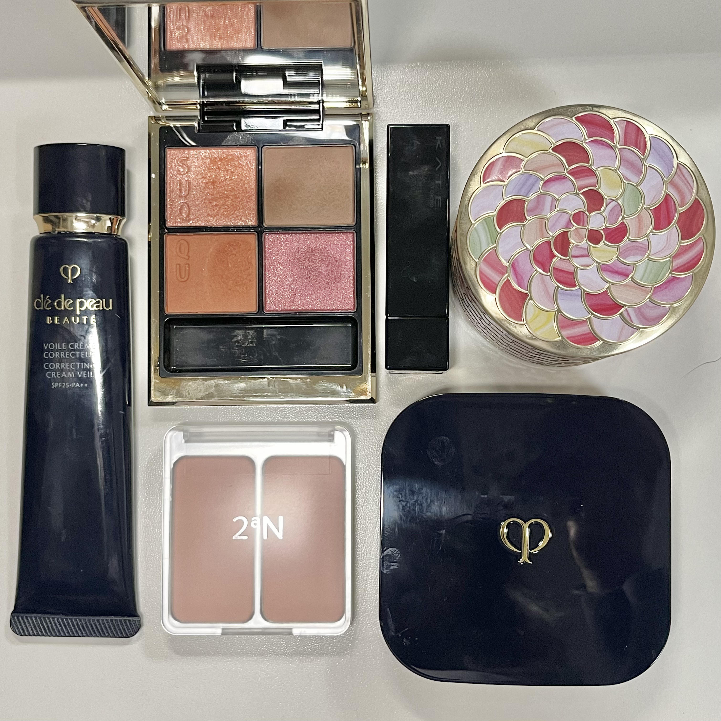 メテオリット ビーユ/GUERLAIN/フェイスパウダーを使ったクチコミ（2枚目）