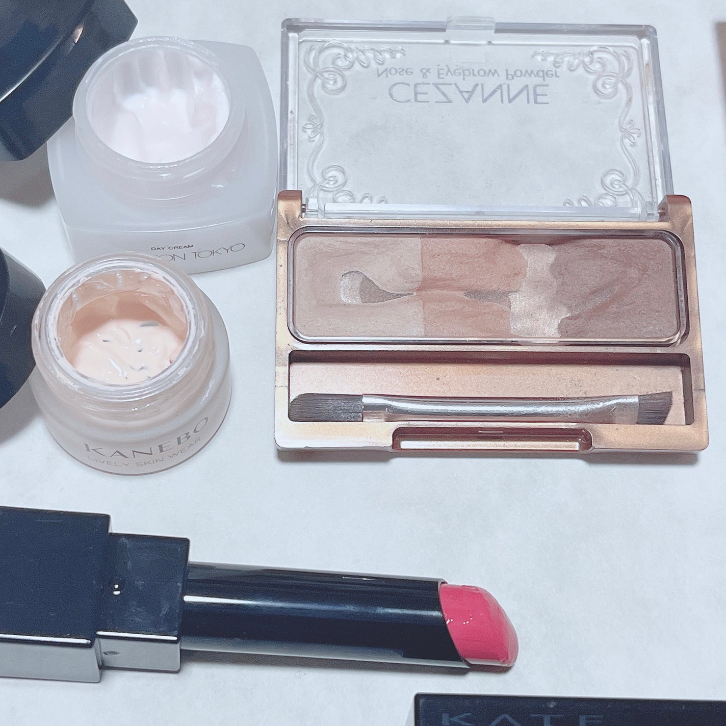 ノーズ&アイブロウパウダー/CEZANNE/パウダーアイブロウを使ったクチコミ(3枚目)