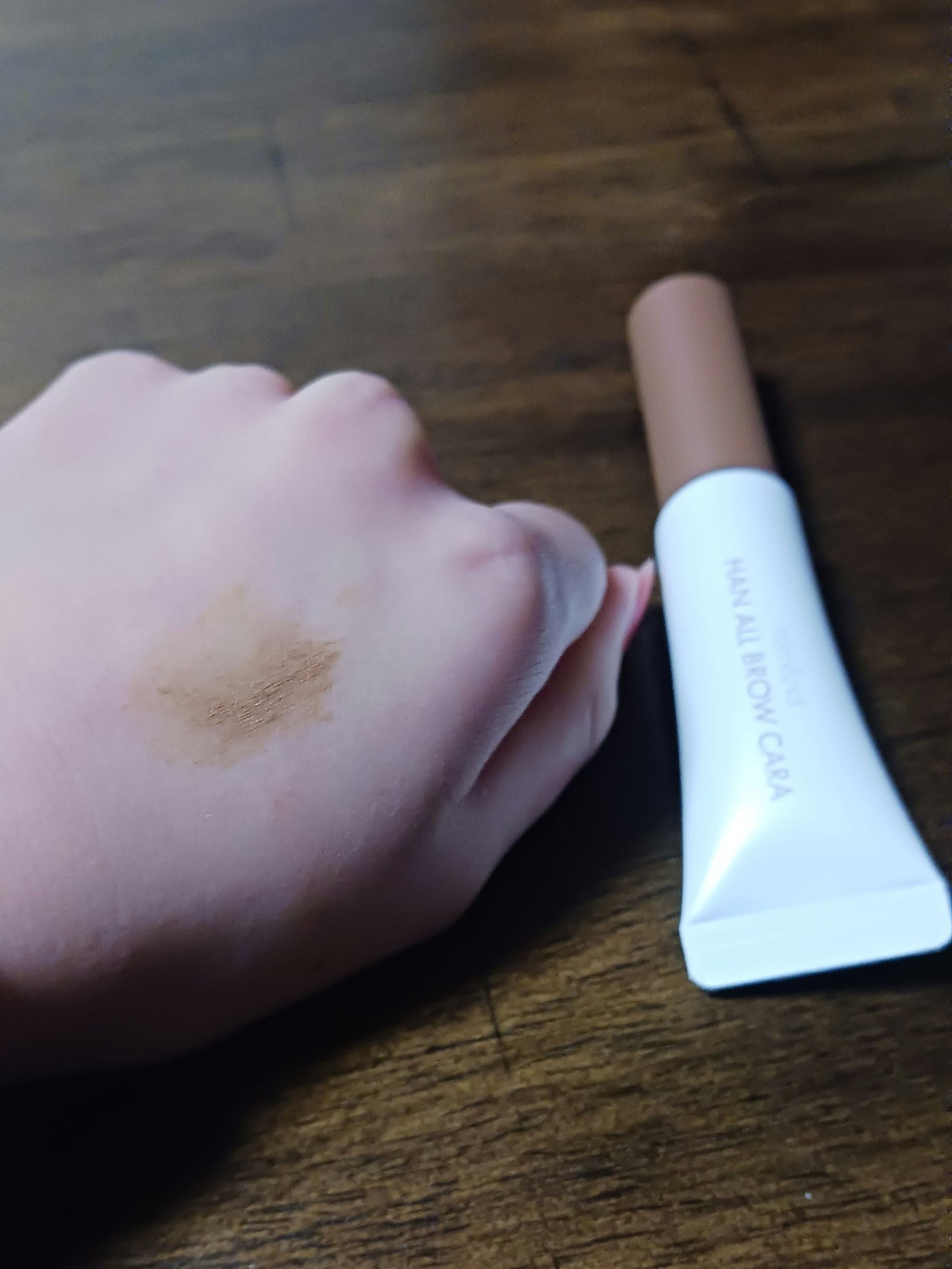 ここ on LIPS 「こんにちは〜ここです今回は、ロムアンドの02番マイルドウッディ..」(3枚目)