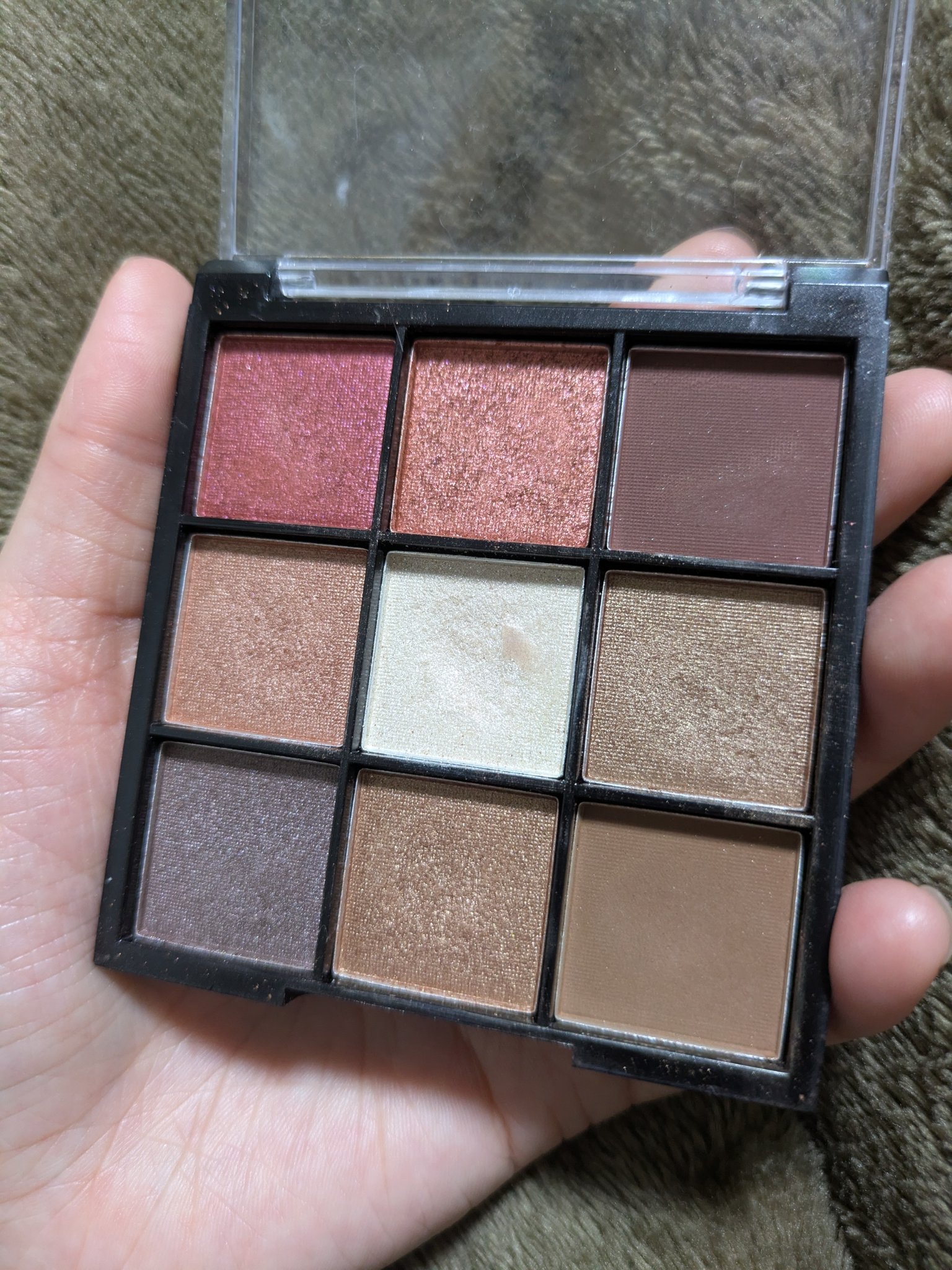 UR GLAM　BLOOMING EYE COLOR PALETTE/U R GLAM/アイシャドウパレットを使ったクチコミ（2枚目）