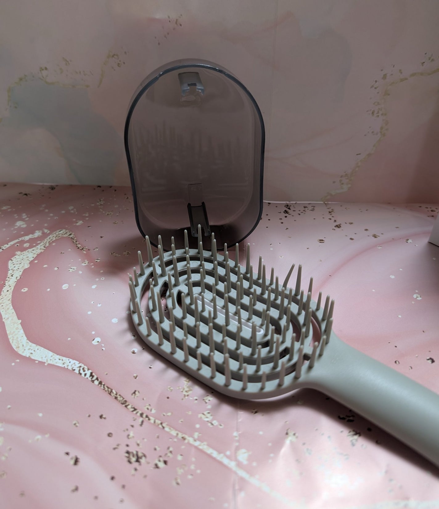 ユニークリー 4wayスムースヘアブラシ/ビー・エヌ/ヘアブラシを使ったクチコミ(4枚目)