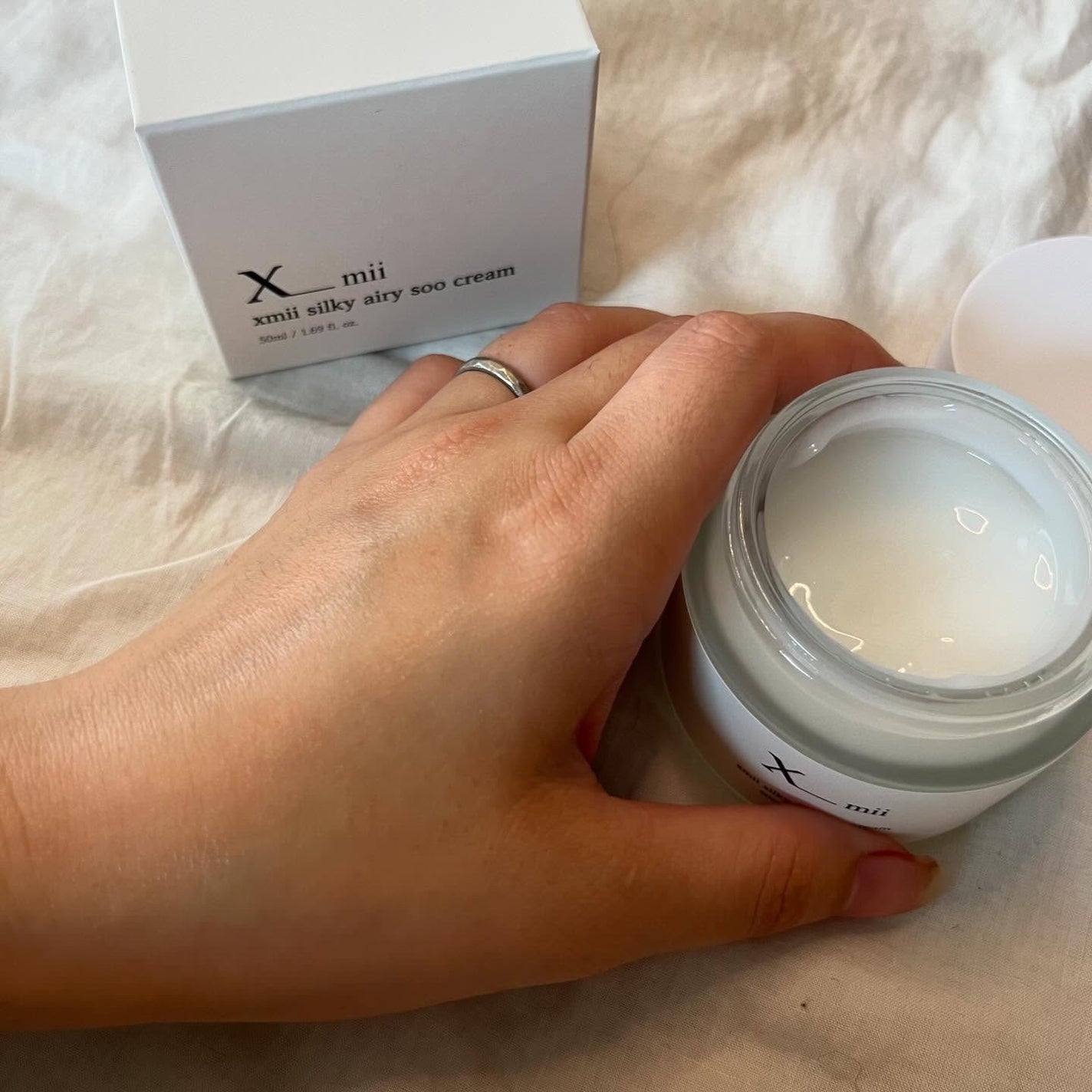 シルキーエアリーSooクリーム/xmii/フェイスクリームを使ったクチコミ(5枚目)