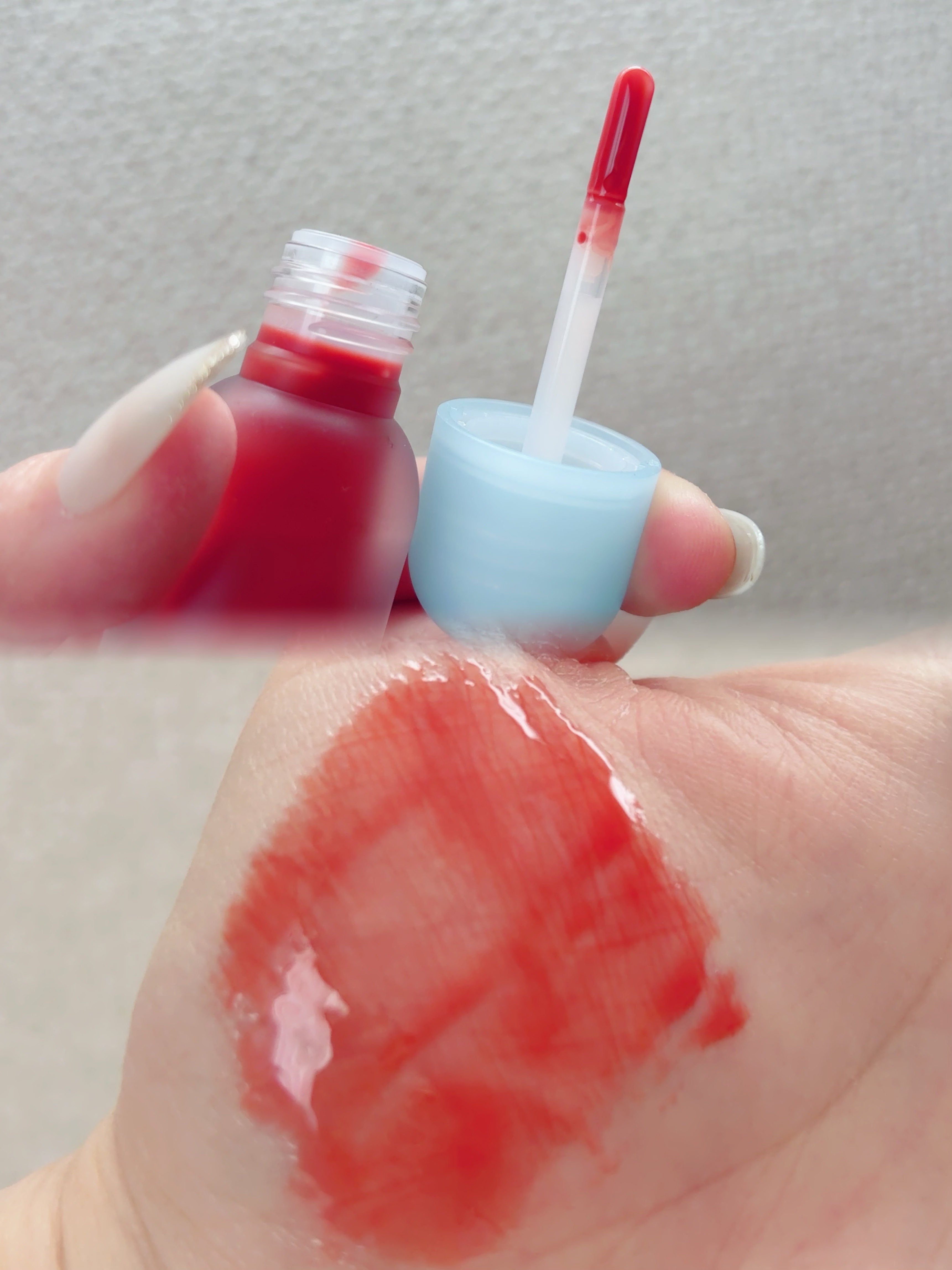 ジューシーベリープランピングリップオイル/TOCOBO/リップグロスを使ったクチコミ（2枚目）