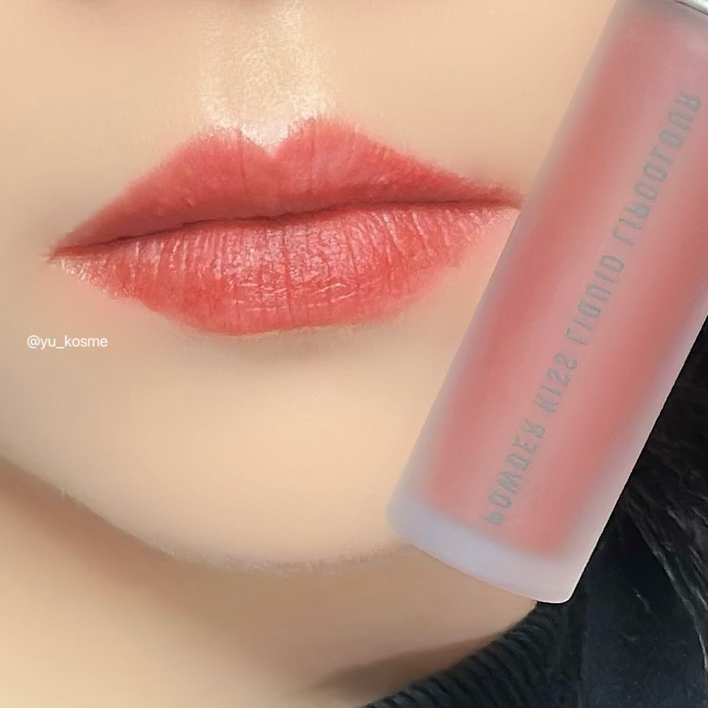 パウダー キス リキッド リップカラー/M・A・C/口紅を使ったクチコミ（3枚目）