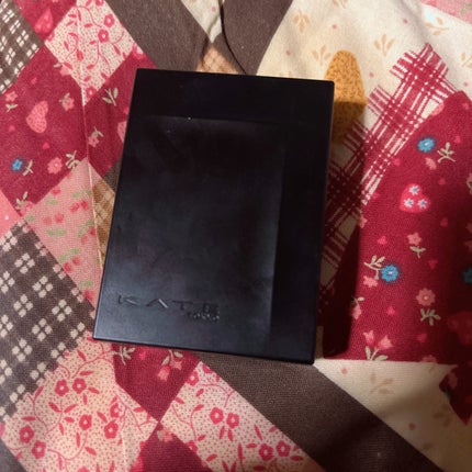 KATE ケイト カバーシールド パウダーファンデーションのクチコミ「ケースついてるセットのほうがお得なので購入
カバー力高くてサラサラで使いやすい☺️
シンプ.....」(1枚目)