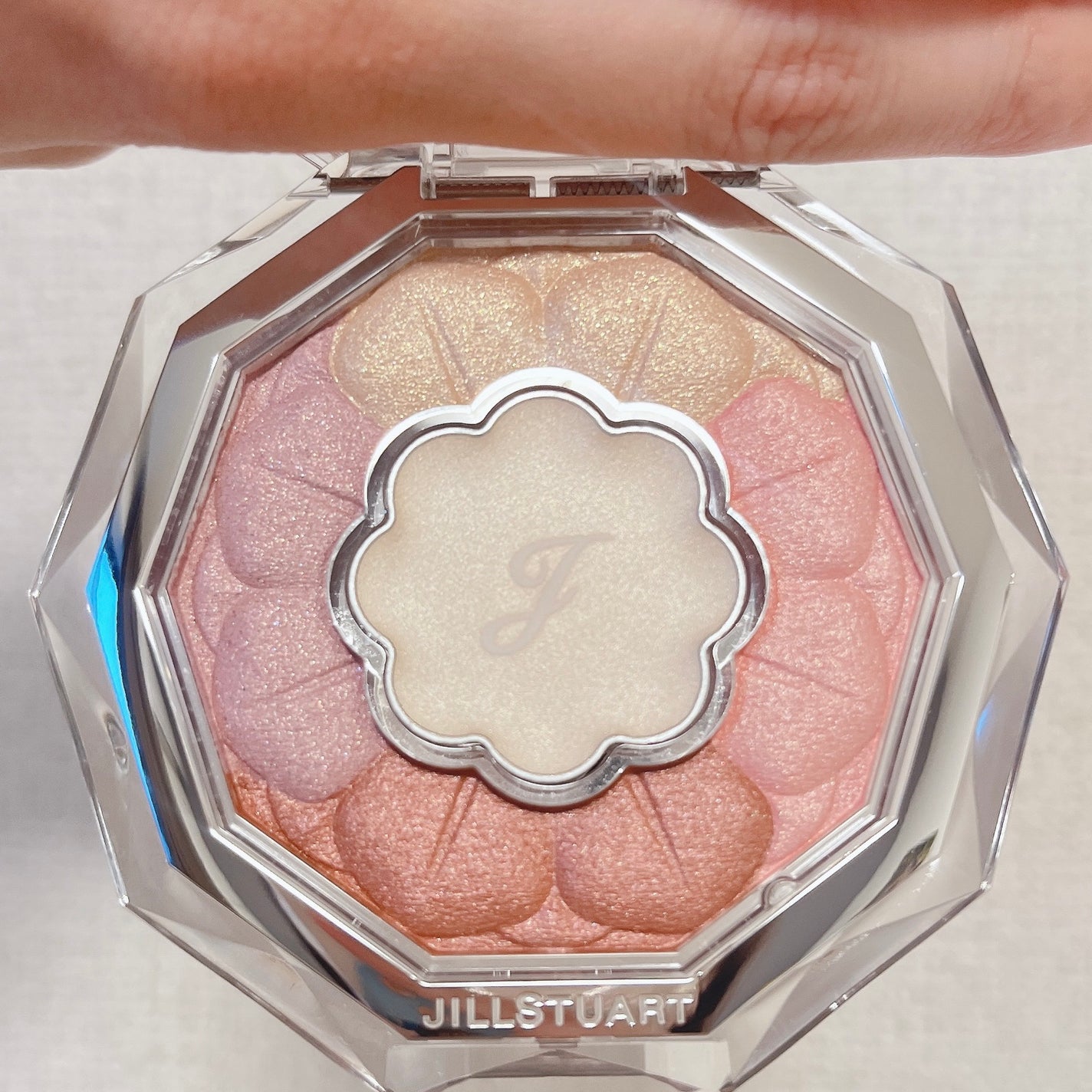 ジルスチュアート ブルームクチュール アイズ/JILL STUART/アイシャドウパレットを使ったクチコミ(4枚目)