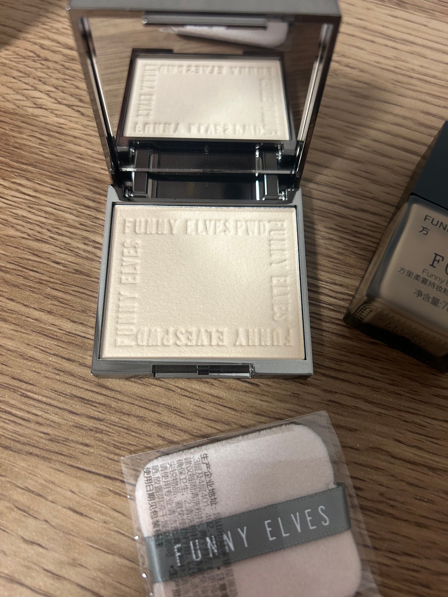 ソフトマットプレストパウダー/FUNNY ELVES方里/プレストパウダーを使ったクチコミ(3枚目)