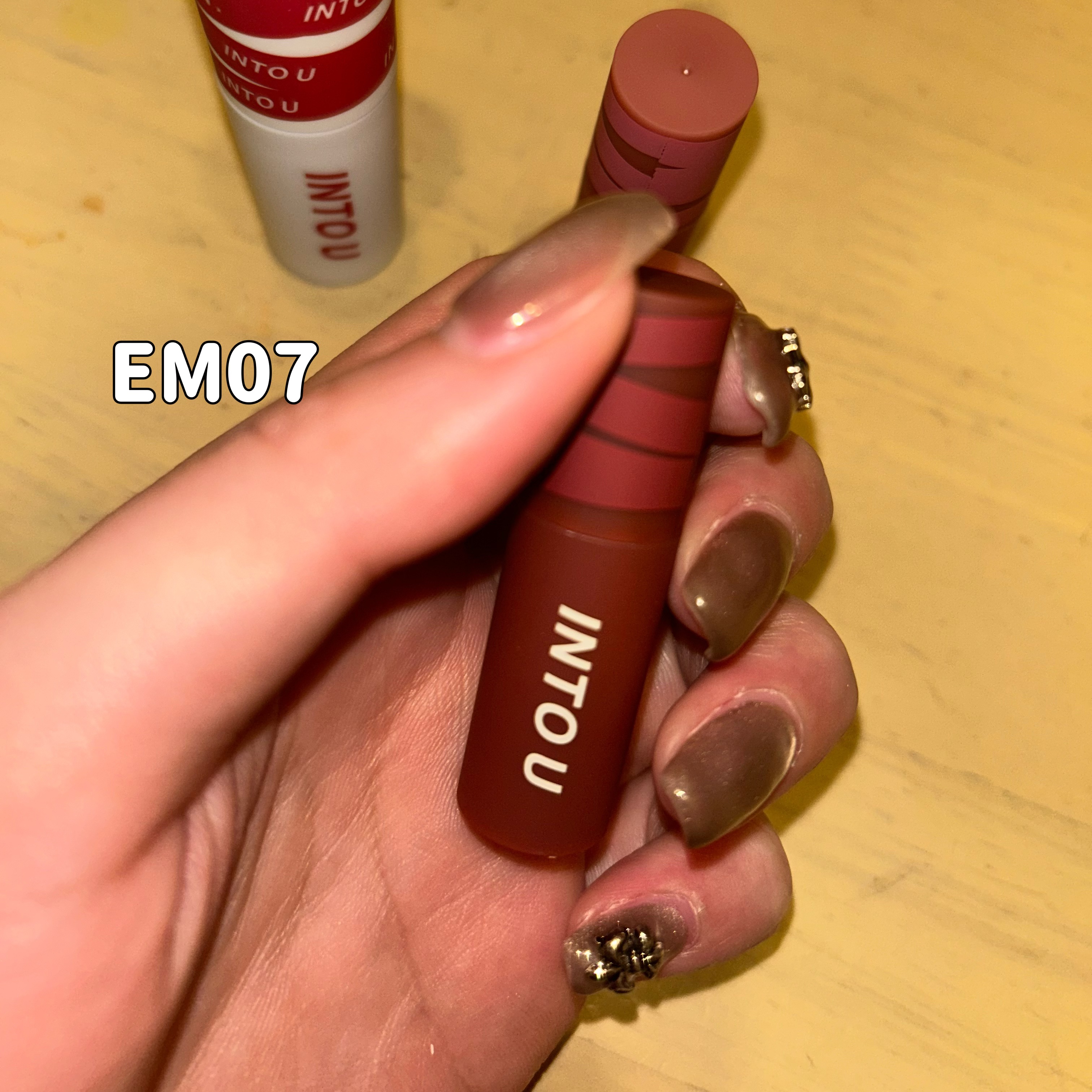 スーパーマットリップ＆チークマッド/INTO U/口紅を使ったクチコミ（3枚目）