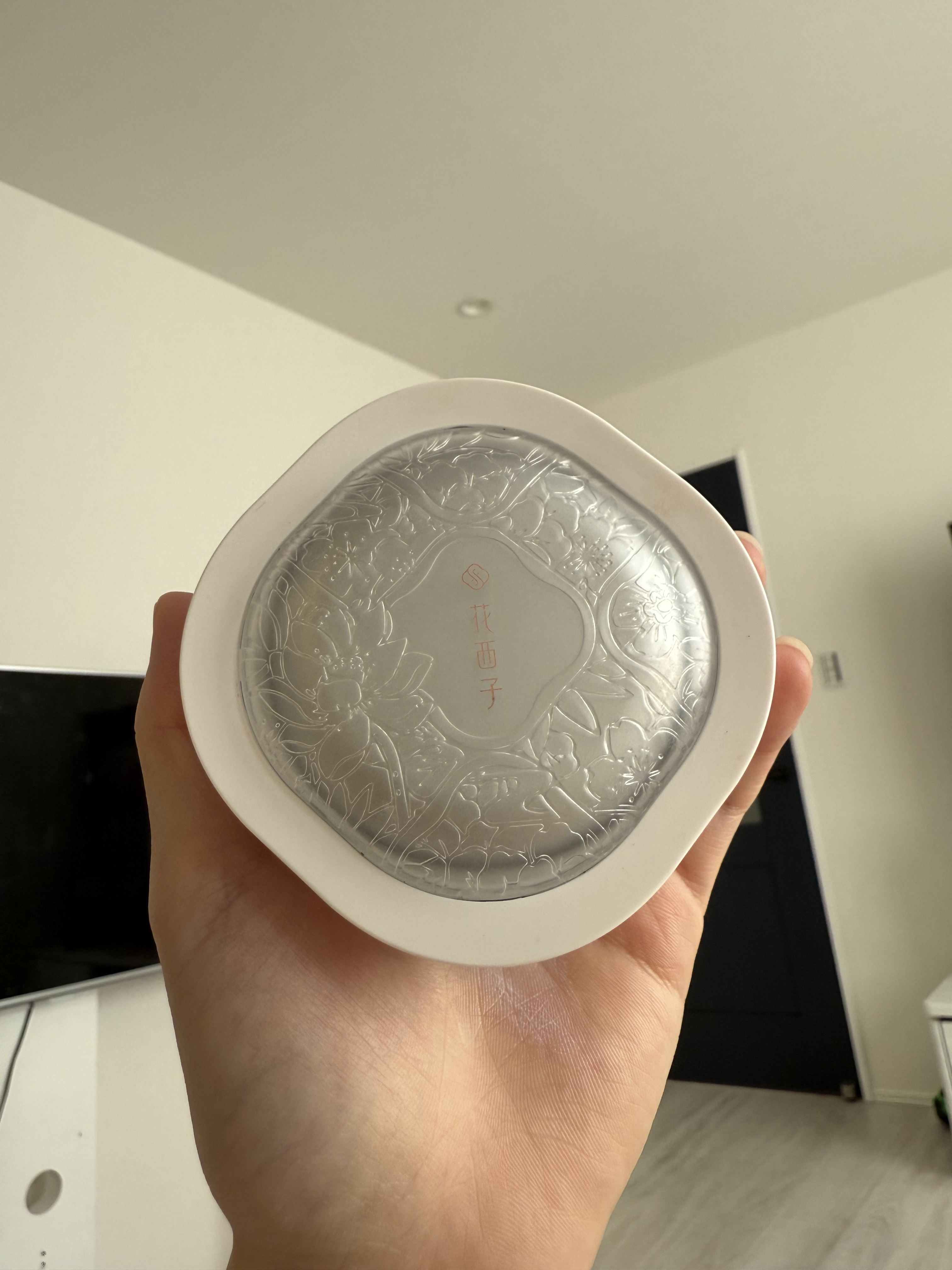 玉養桃花 ルースパウダー/花西子/ルースパウダーを使ったクチコミ（1枚目）