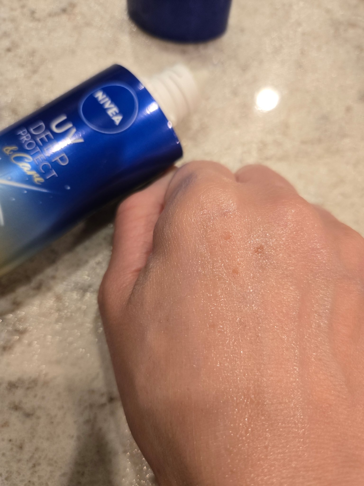 ニベアUV ディープ プロテクト＆ケア ジェル/ニベア/日焼け止めジェルを使ったクチコミ（3枚目）