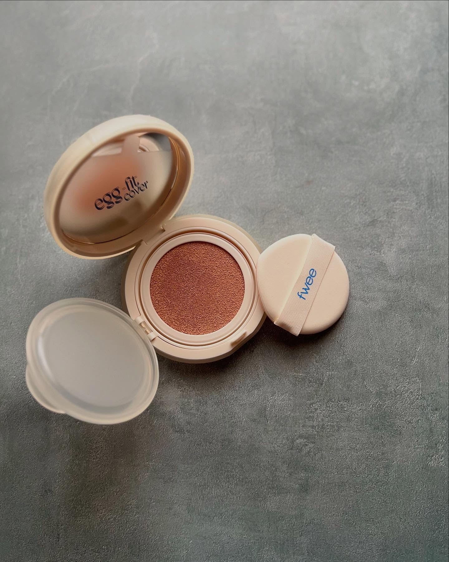 フィー クッションエッグフィットカバー/fwee/クッションファンデーションを使ったクチコミ（1枚目）