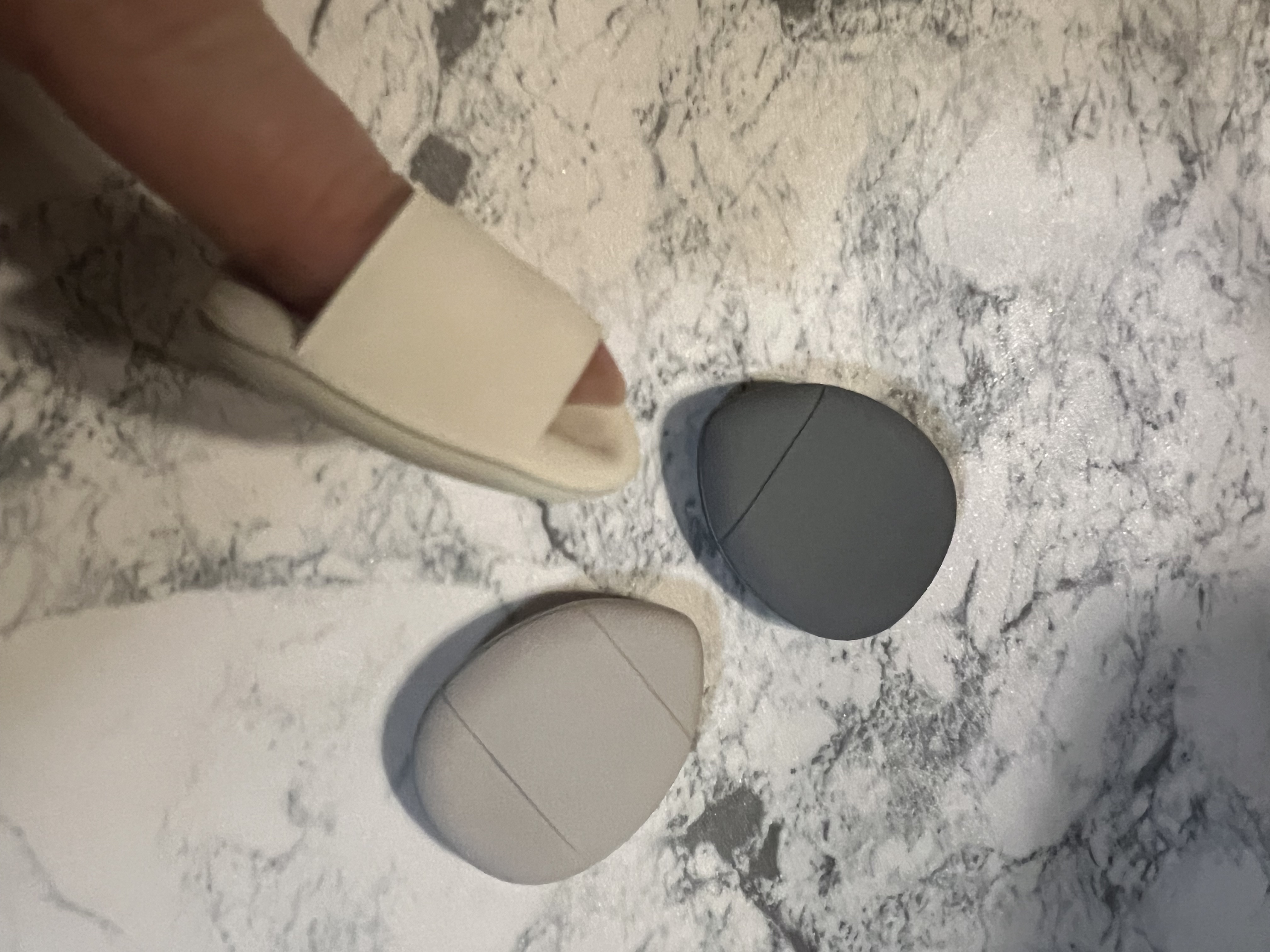 ミニメイクパフ10P/3COINS/パフ・スポンジを使ったクチコミ（3枚目）