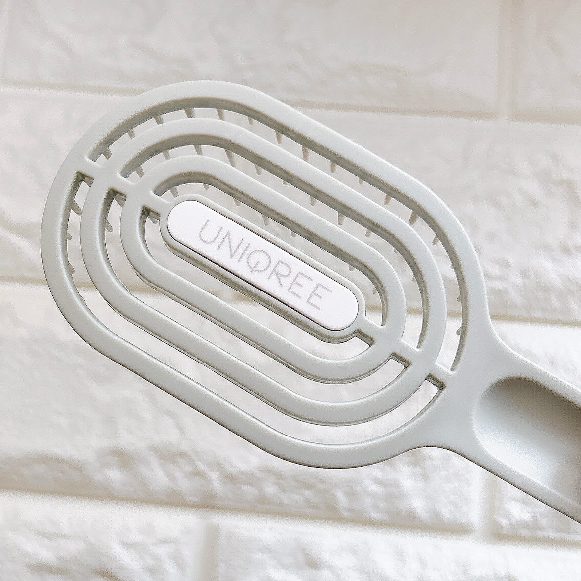 ユニークリー 4wayスムースヘアブラシ/ビー・エヌ/ヘアブラシを使ったクチコミ（2枚目）