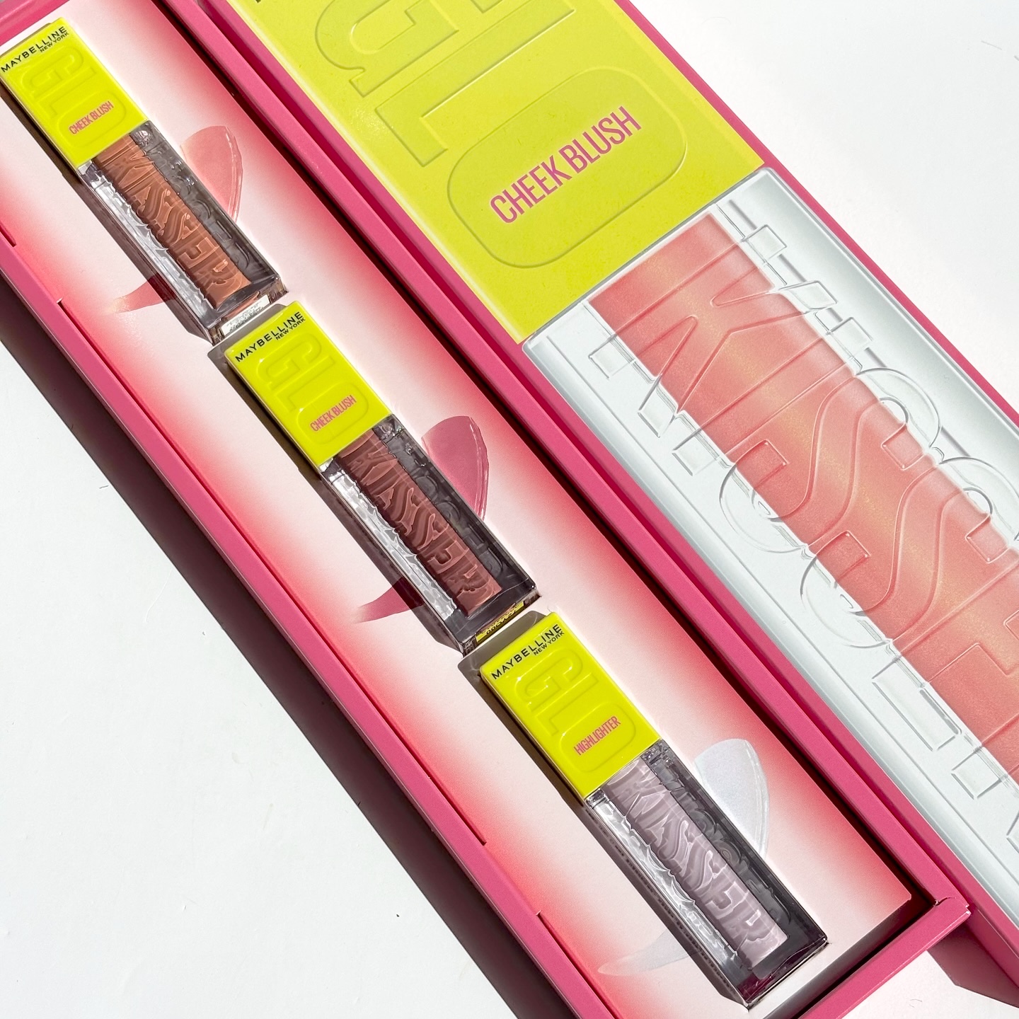 グローキッサー チークブラッシュ／グローキッサー ハイライター/MAYBELLINE NEW YORK/リキッドチークを使ったクチコミ（3枚目）