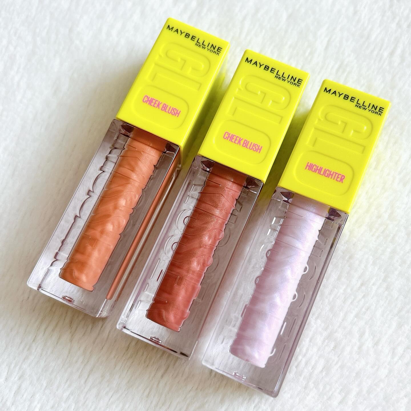 グローキッサー チークブラッシュ／グローキッサー ハイライター 25 秘めた心のブルーラメ/MAYBELLINE NEW YORK/リキッドチークを使ったクチコミ（2枚目）