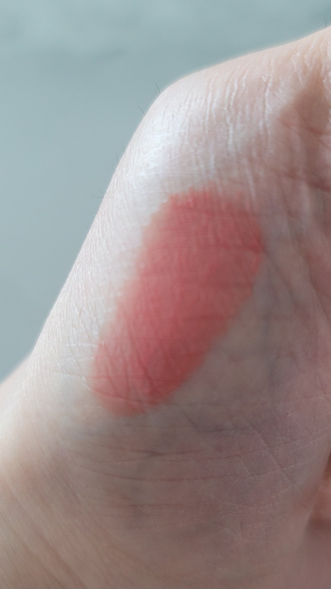 ノーウェアリップスティック バーミンググロー/espoir/口紅を使ったクチコミ（3枚目）