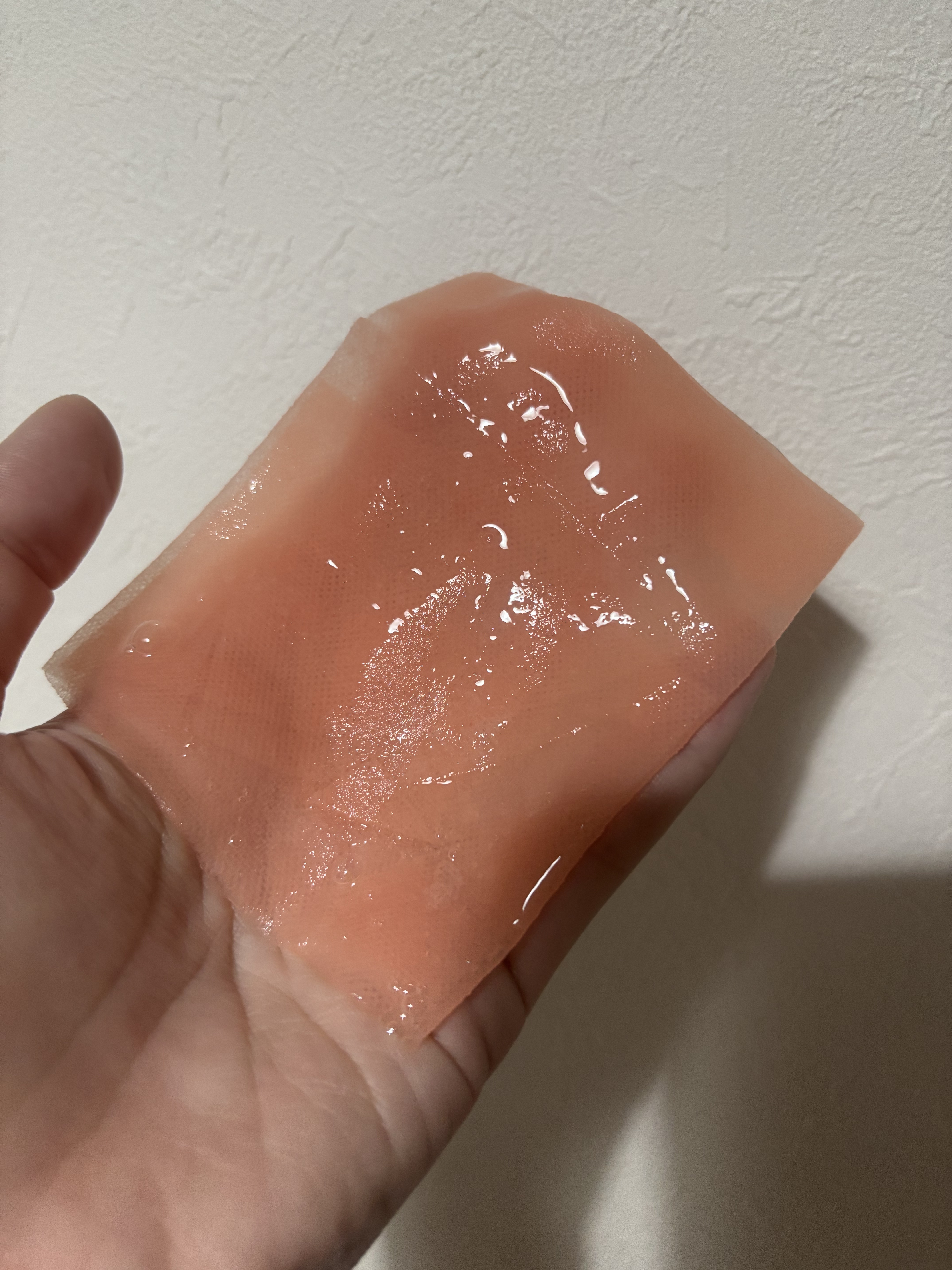 アルファNビタトーニングレッドオイルマスク/ShionLe/シートマスク・パックを使ったクチコミ（3枚目）