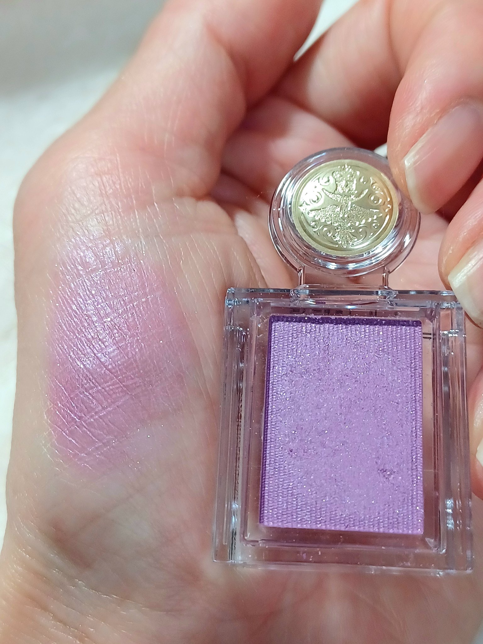 シャドーカスタマイズ/MAJOLICA MAJORCA/単色アイシャドウを使ったクチコミ（2枚目）