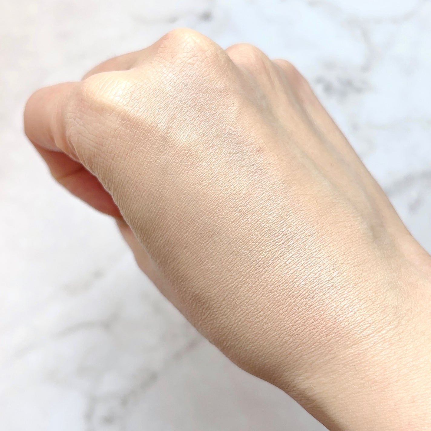 エッセンス スキングロウ ファンデーション/SHISEIDO/リキッドファンデーションを使ったクチコミ(3枚目)