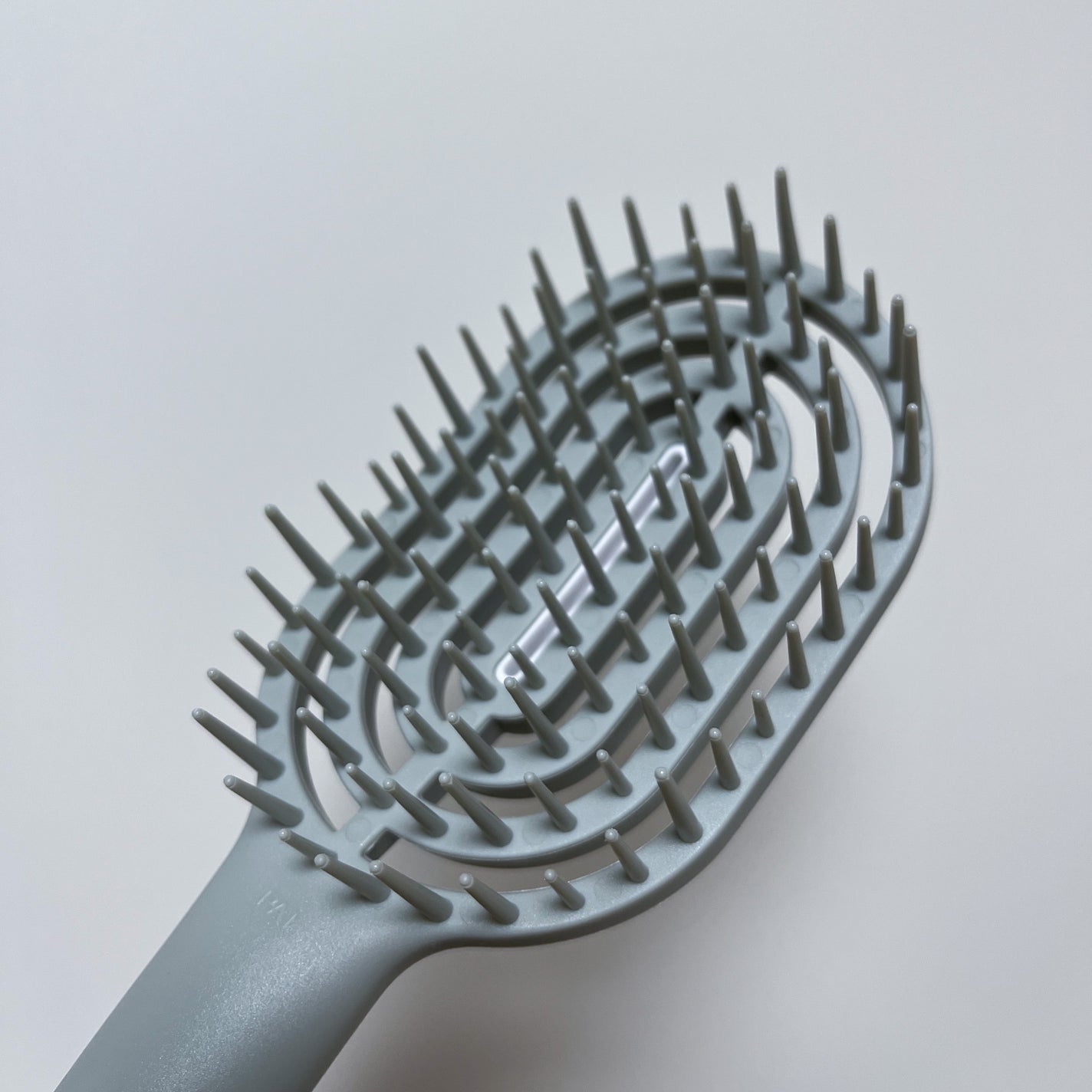 ユニークリー 4wayスムースヘアブラシ/ビー・エヌ/ヘアブラシを使ったクチコミ(3枚目)