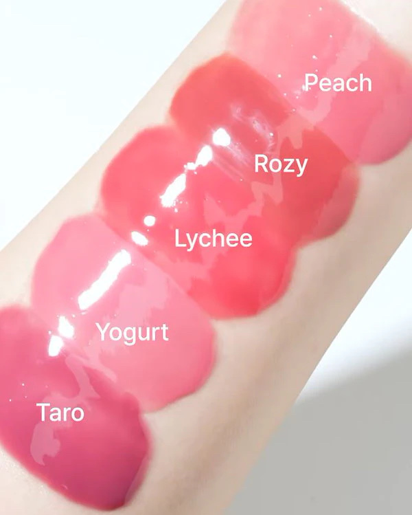 フィー 3Dボリューミンググロス B08 ロージー  70％/fwee/リップグロスを使ったクチコミ（2枚目）