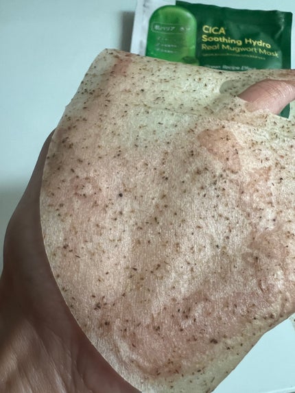 sakura✴︎フォロバ100 on LIPS 「LIALUSTERツボクサスージングハイドロリアルヨモギマスク..」(4枚目)