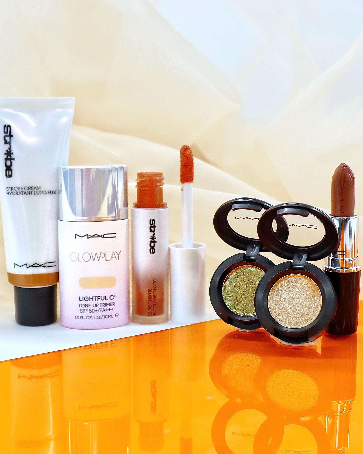 ダズルシャドウ/M・A・C/単色アイシャドウを使ったクチコミ（3枚目）