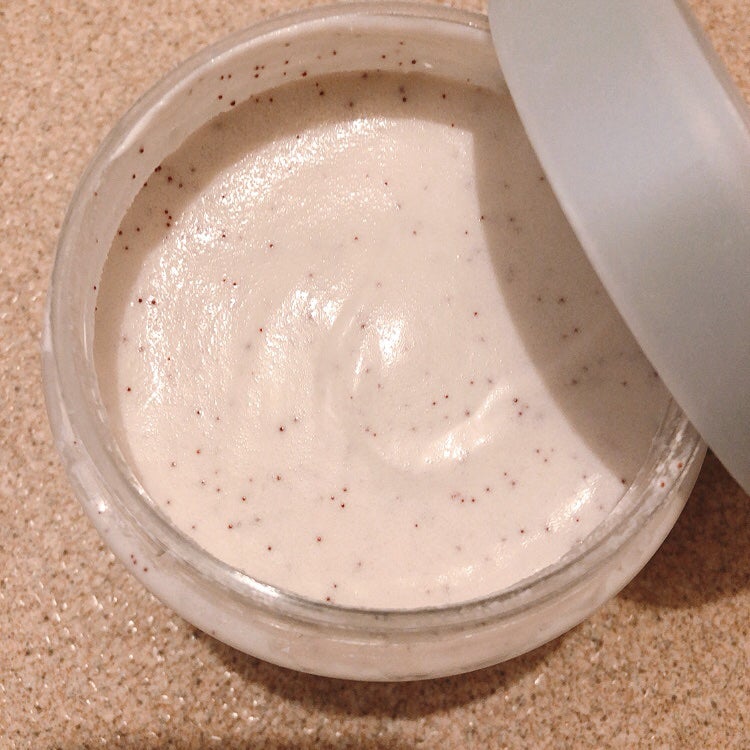 クリーミーボディスクラブ マカダミア&ライスミルク/ダヴ/ボディスクラブを使ったクチコミ(2枚目)