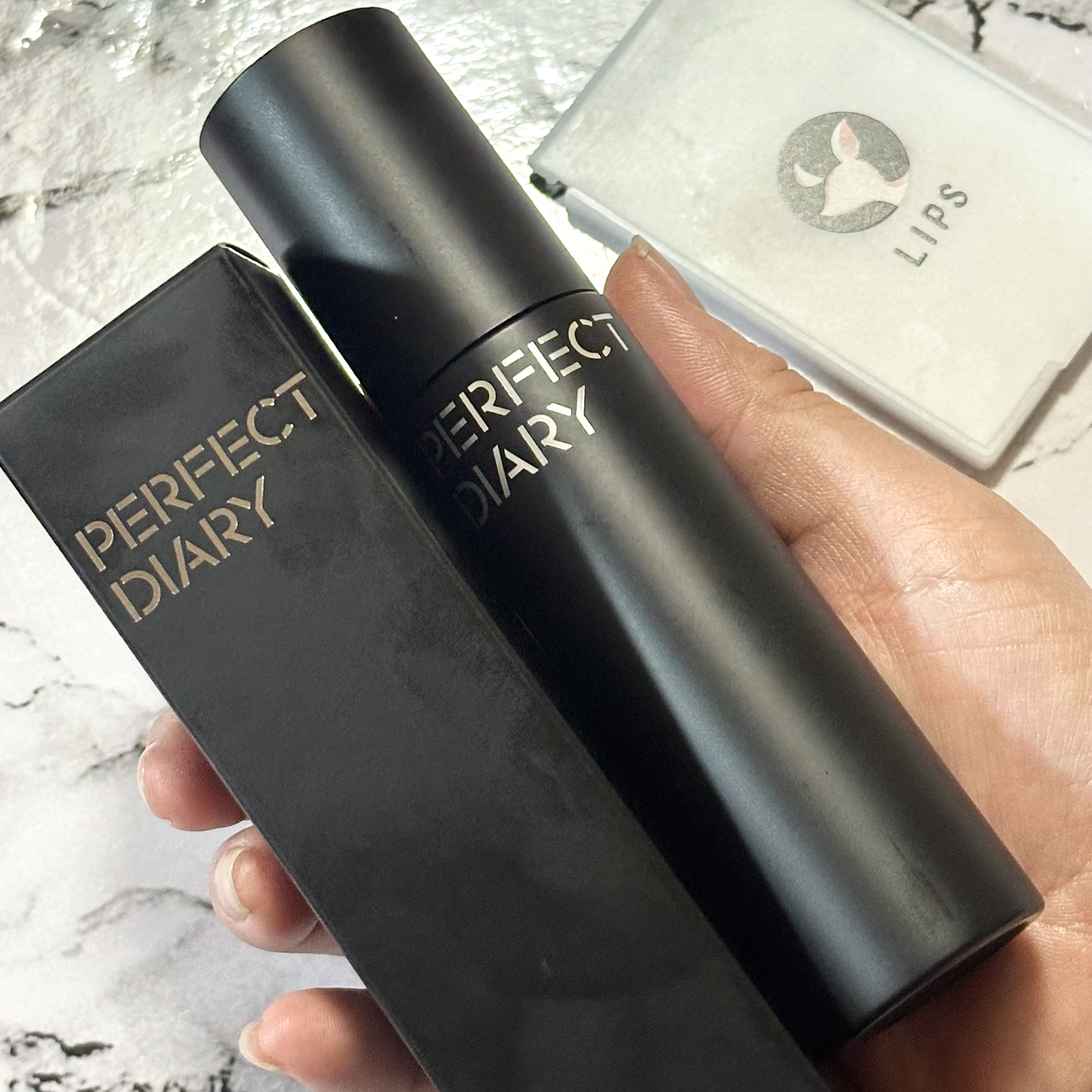 Qoo10 × LIPS ポップアップでいただいた商品をレビュー！

パーフェクトダイアリーのトランスルーセント ブラーリング セッティング スプレーは、朝のメイクを一日中ロックしてくれるスプレー。

自社開発されたオイルコントロールファク