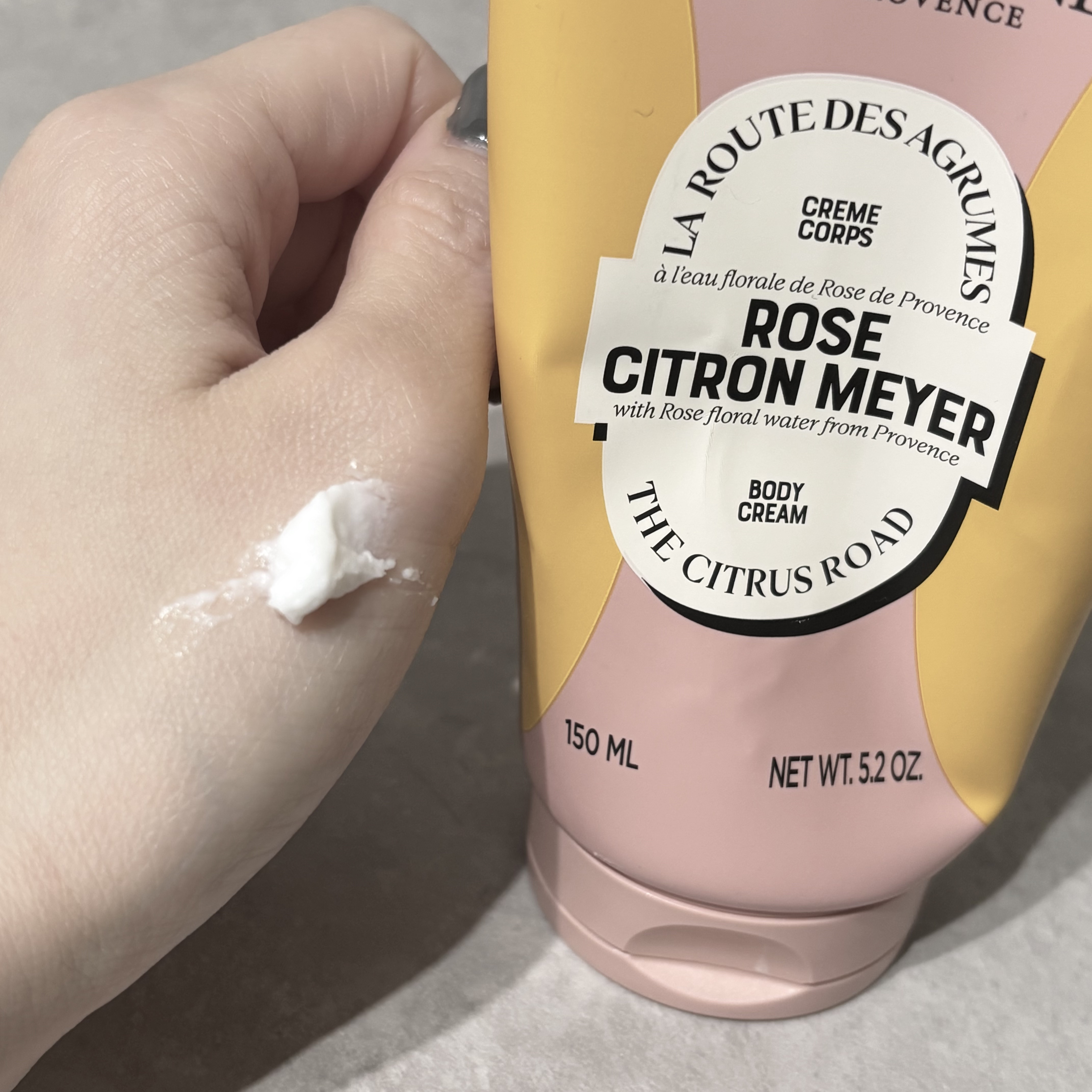 ロクシタン　ローズシトロンメイヤー RCMボディクリーム【数量限定】新品未使用品 ロクシタン ローズシトロンメイヤー ボディ＆ハンド