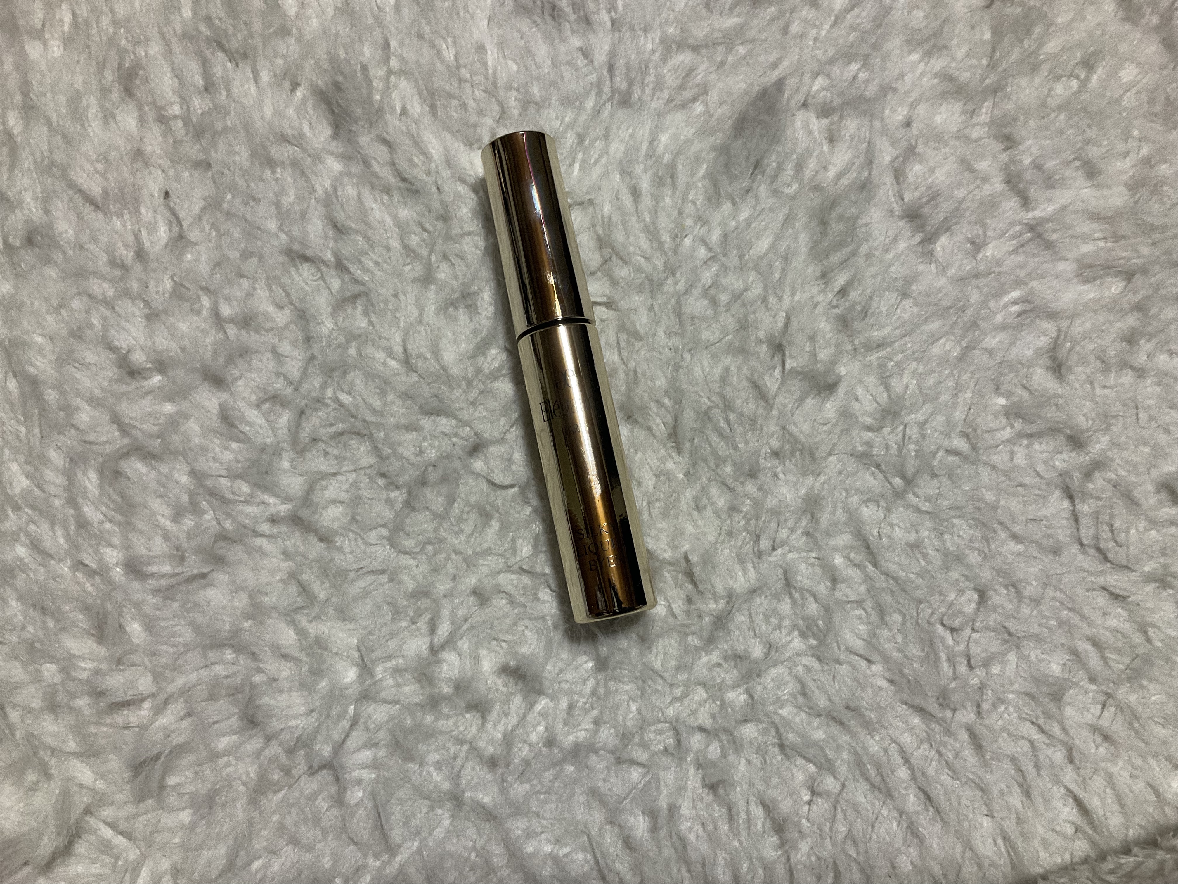 エレガンス シルキー リクイッド アイズ 01/Elégance/リキッドアイシャドウを使ったクチコミ（1枚目）