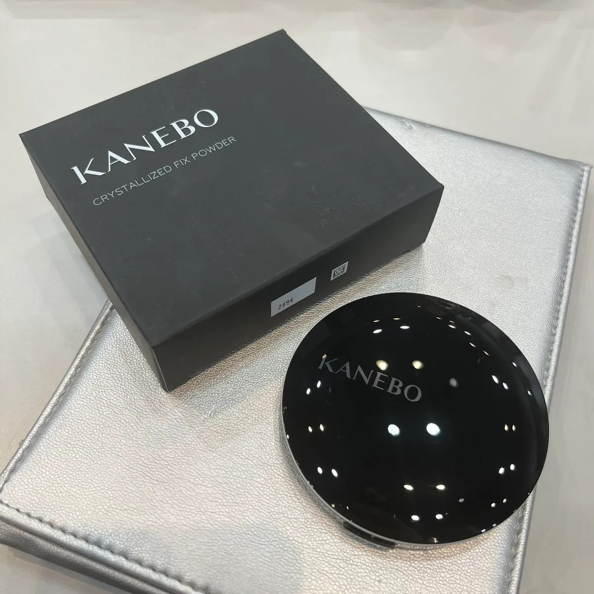 カネボウ　クリスタライズドフィックスパウダー/KANEBO/プレストパウダーを使ったクチコミ（1枚目）