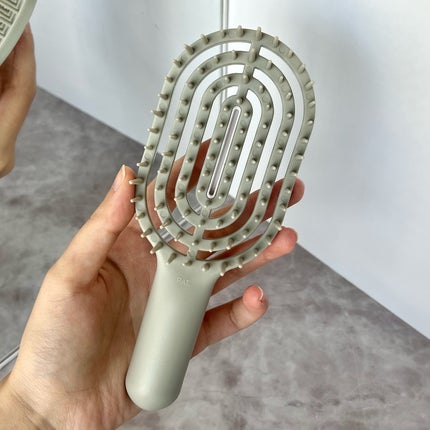 ユニークリー 4wayスムースヘアブラシ/ビー・エヌ/ヘアブラシを使ったクチコミ(5枚目)