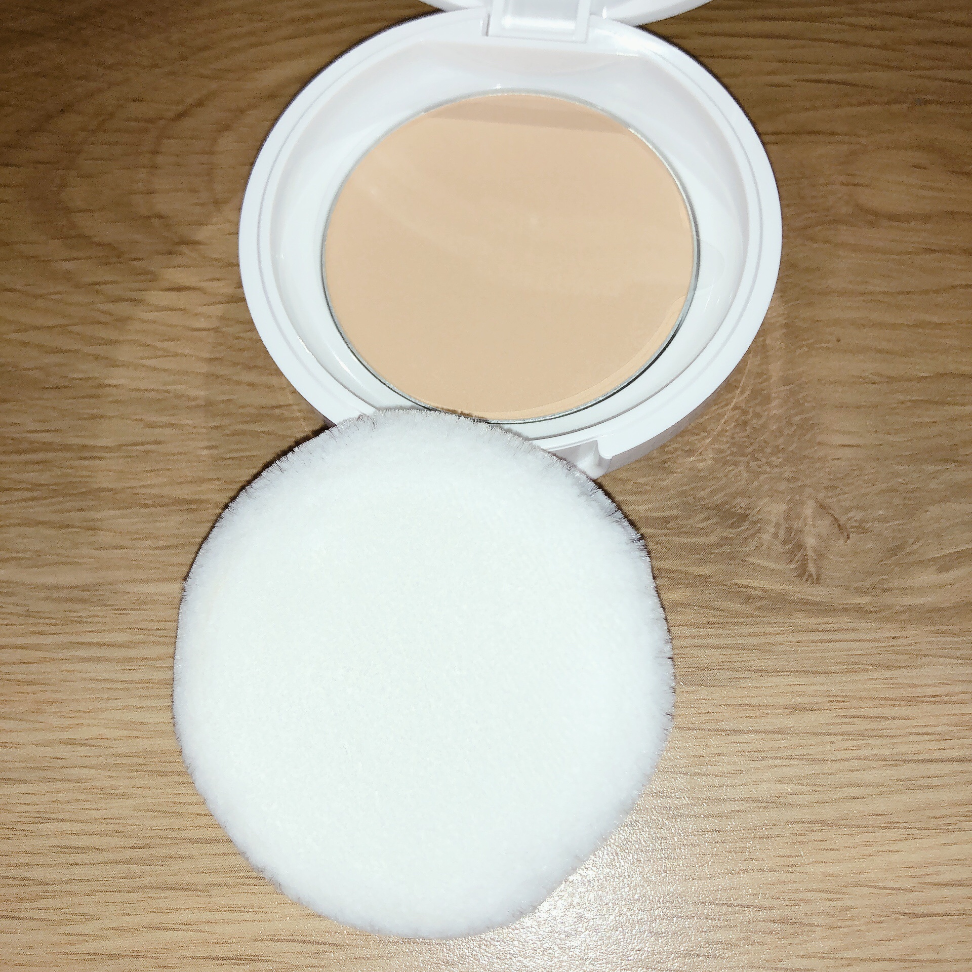 プレストパウダー C 00 ライトオークル(明るい肌色)/ポイントマジックPRO/プレストパウダーを使ったクチコミ（3枚目）