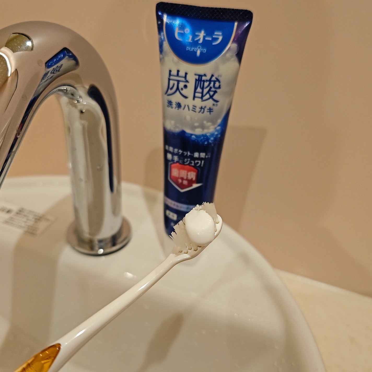 ピュオーラ 炭酸ハミガキ【医薬部外品】/ピュオーラ/歯磨き粉を使ったクチコミ(2枚目)