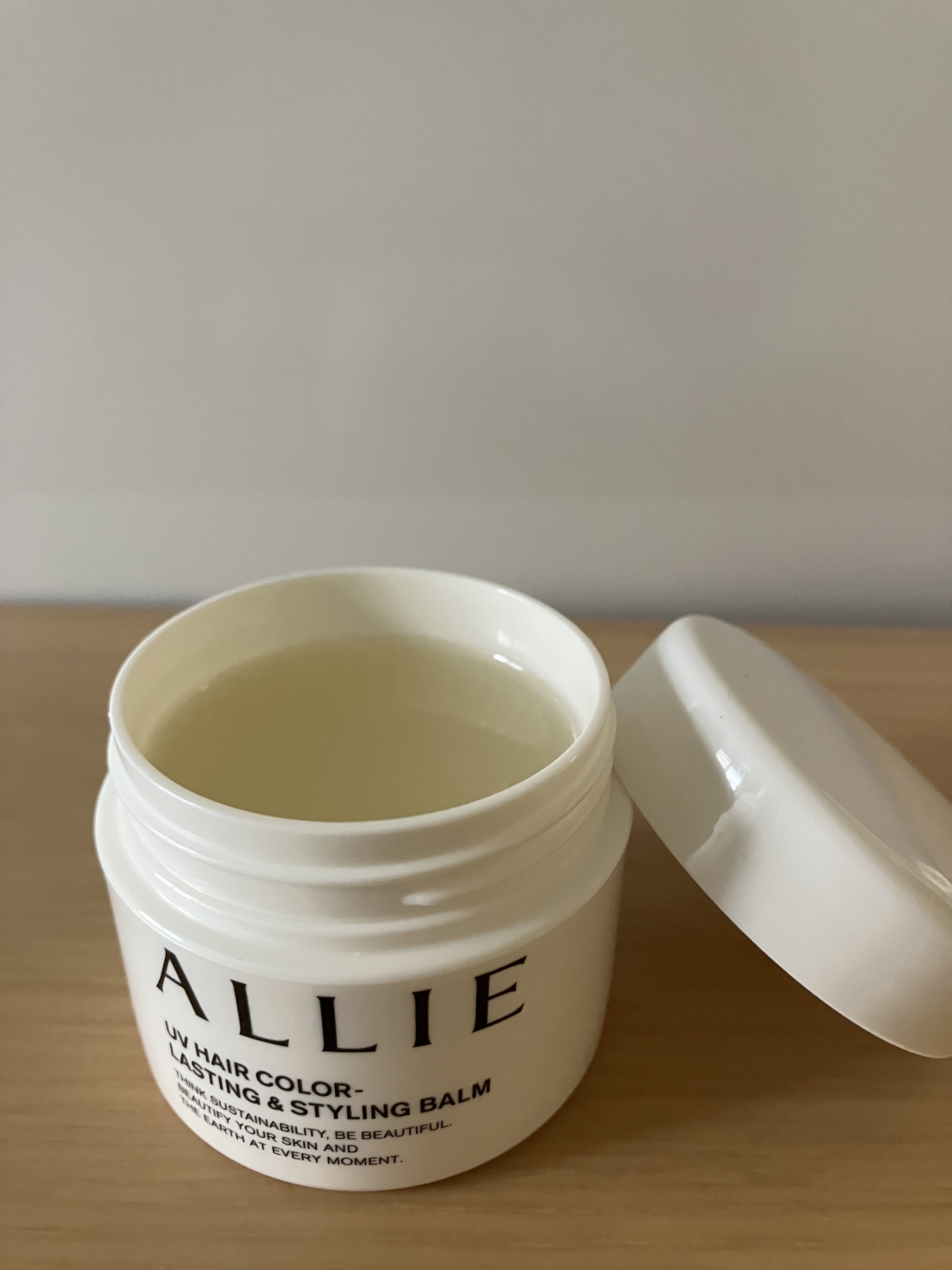 アリィー クロノビューティ UV ヘアカラーラスティング＆スタイリング バーム/アリィー/ヘアバームを使ったクチコミ（3枚目）