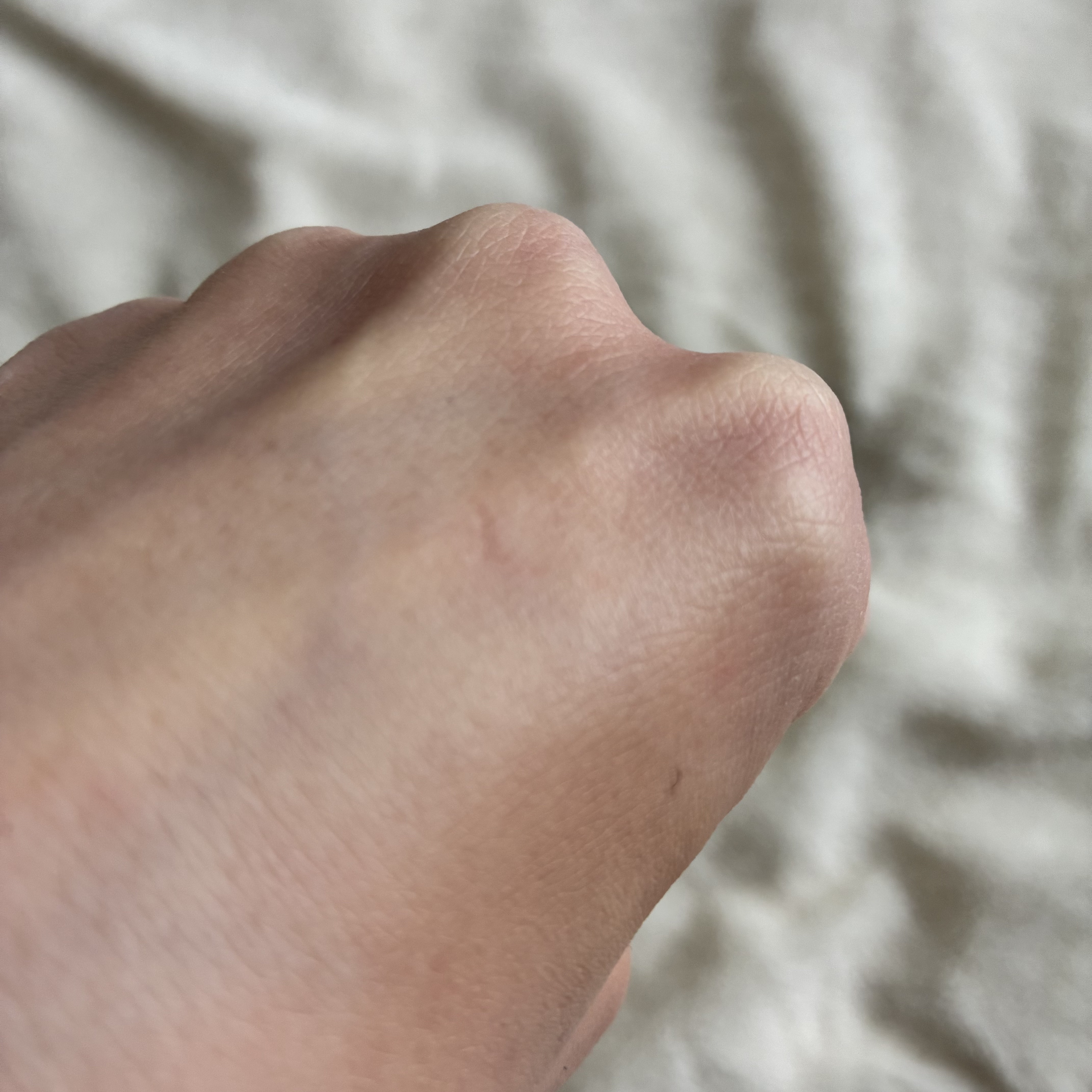 リンクルホワイトアイクリーム/CEZANNE/アイケア・アイクリームを使ったクチコミ（3枚目）