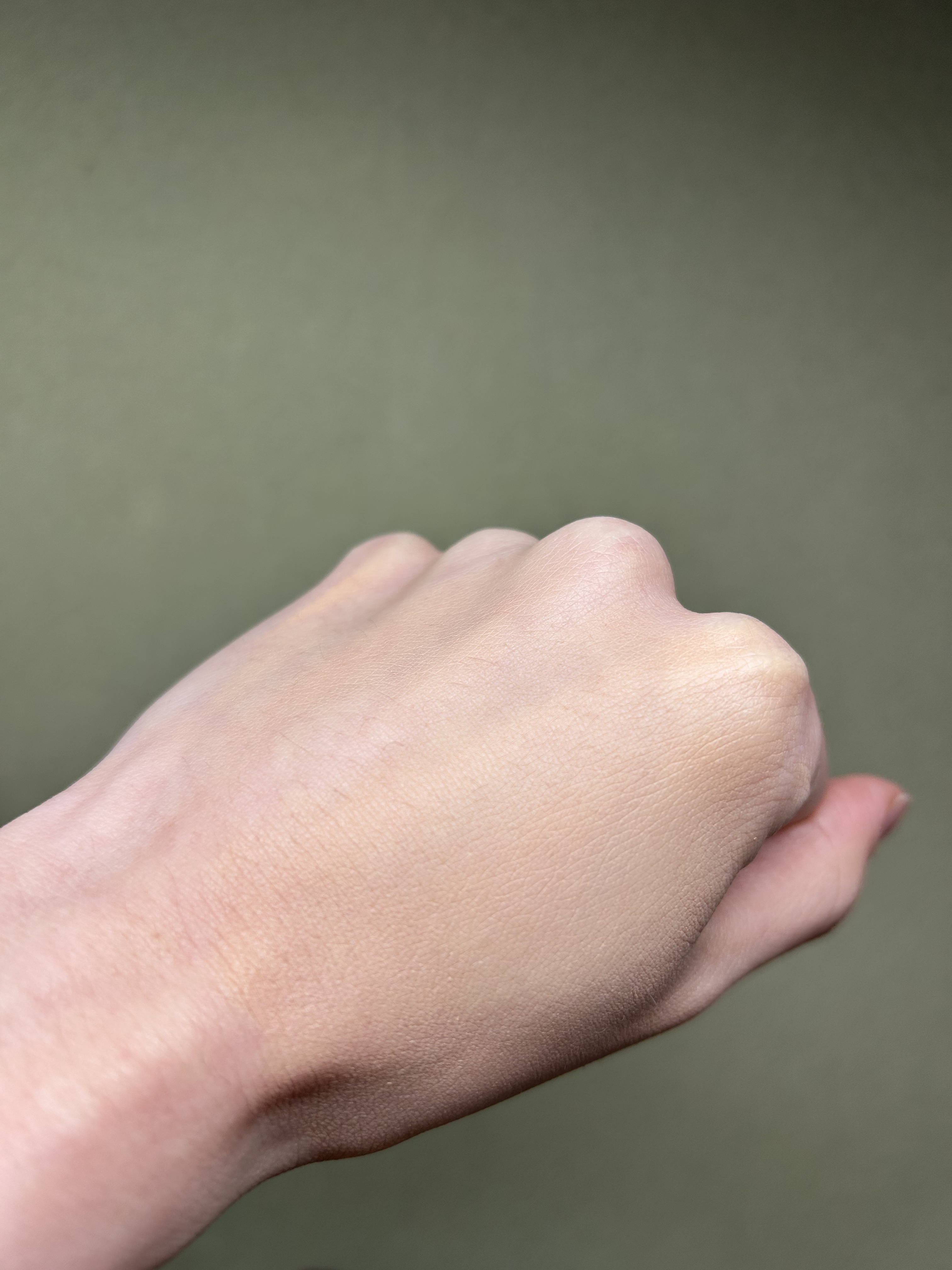 リフォルムグロウ リクイドUV オークル-C/コフレドール/リキッドファンデーションを使ったクチコミ（3枚目）