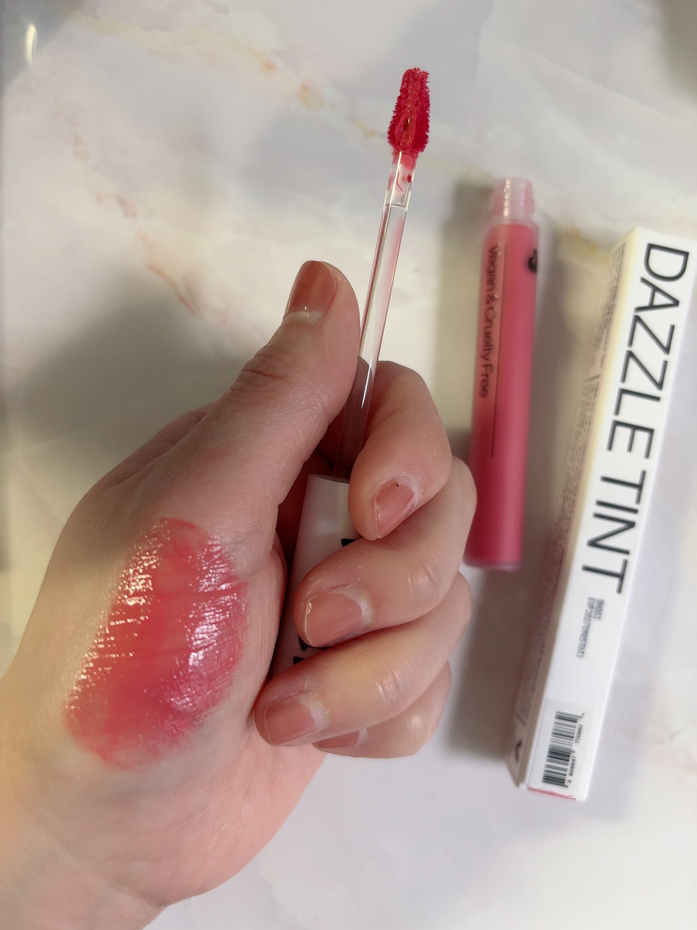 ノンスティッキーダズルティント/unleashia/リップティントを使ったクチコミ(2枚目)