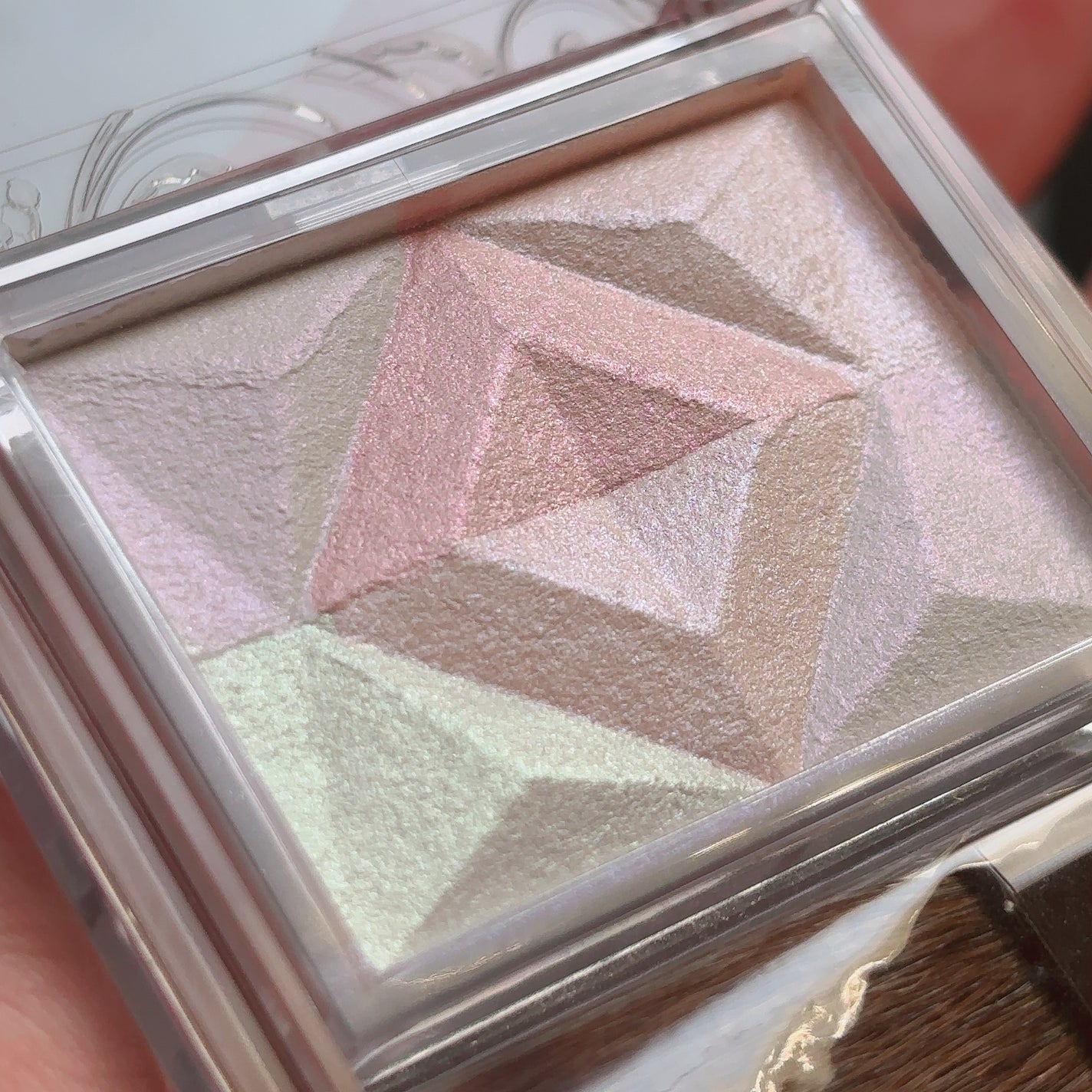 パールグロウハイライト/CEZANNE/ハイライト・シェーディングを使ったクチコミ(4枚目)