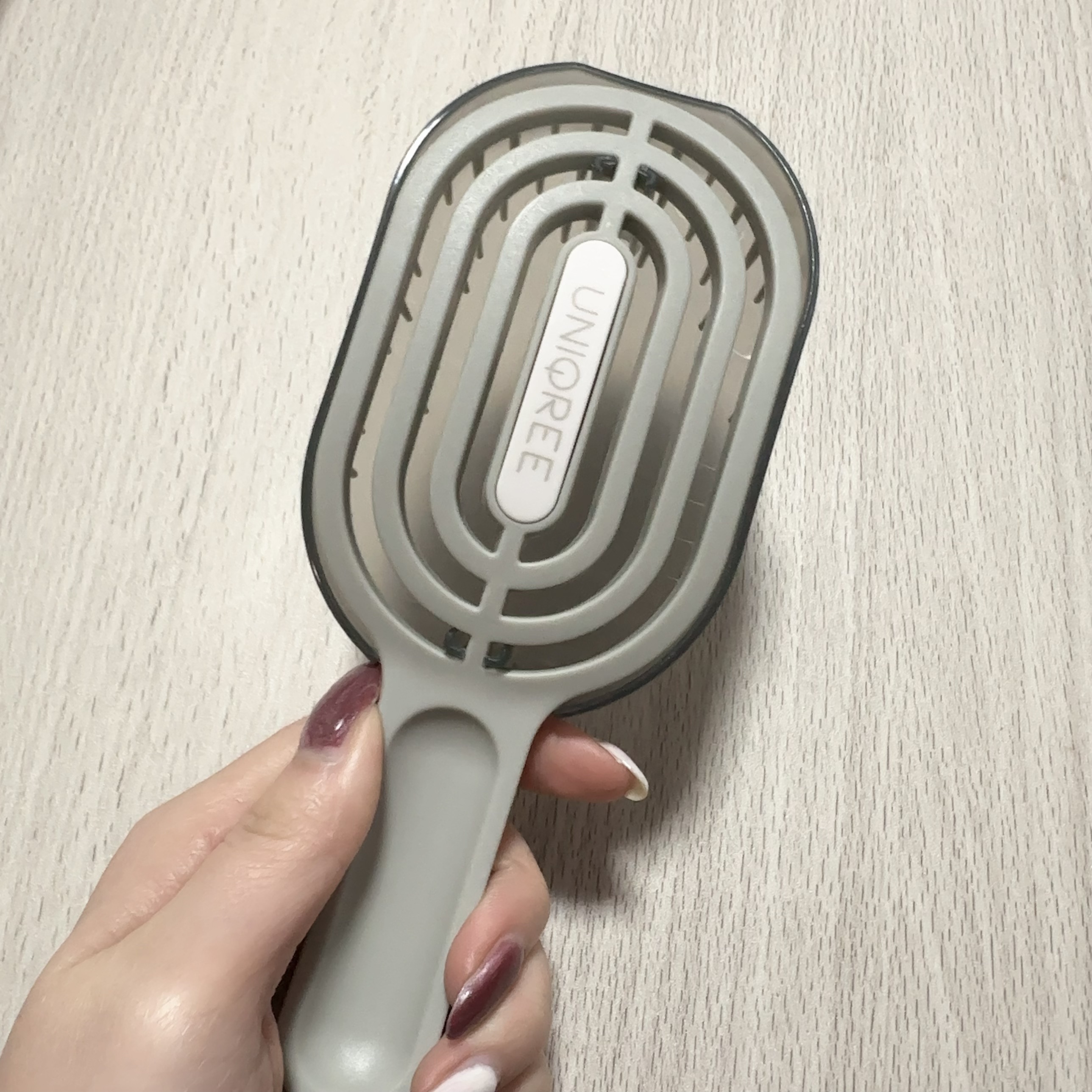 ユニークリー 4wayスムースヘアブラシ/ビー・エヌ/ヘアブラシを使ったクチコミ（3枚目）