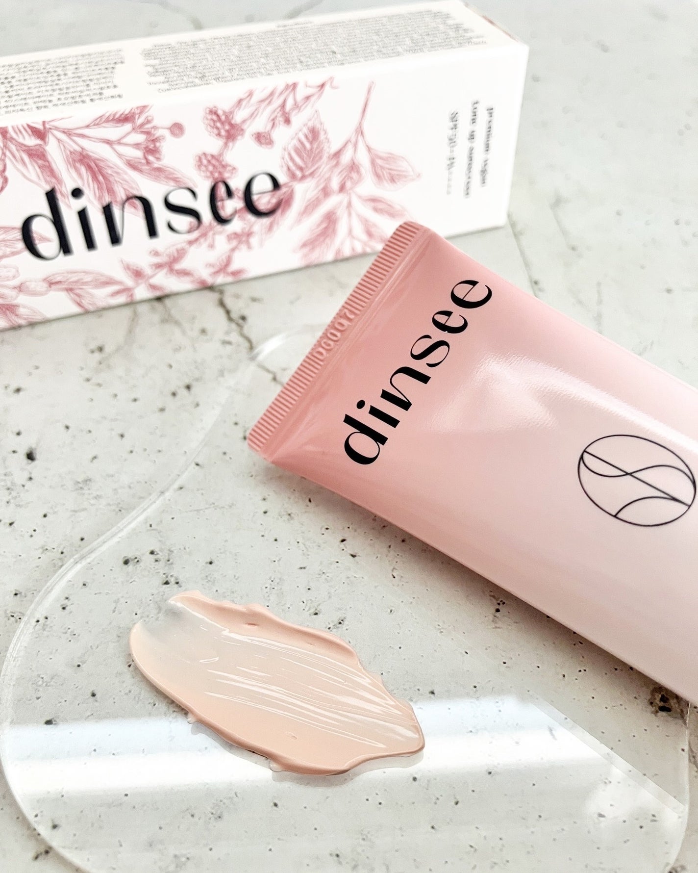 プレミ アムビーガン トーンアップ日焼け止め SPF50+PA++++/dinsee/日焼け止めミルクを使ったクチコミ(1枚目)