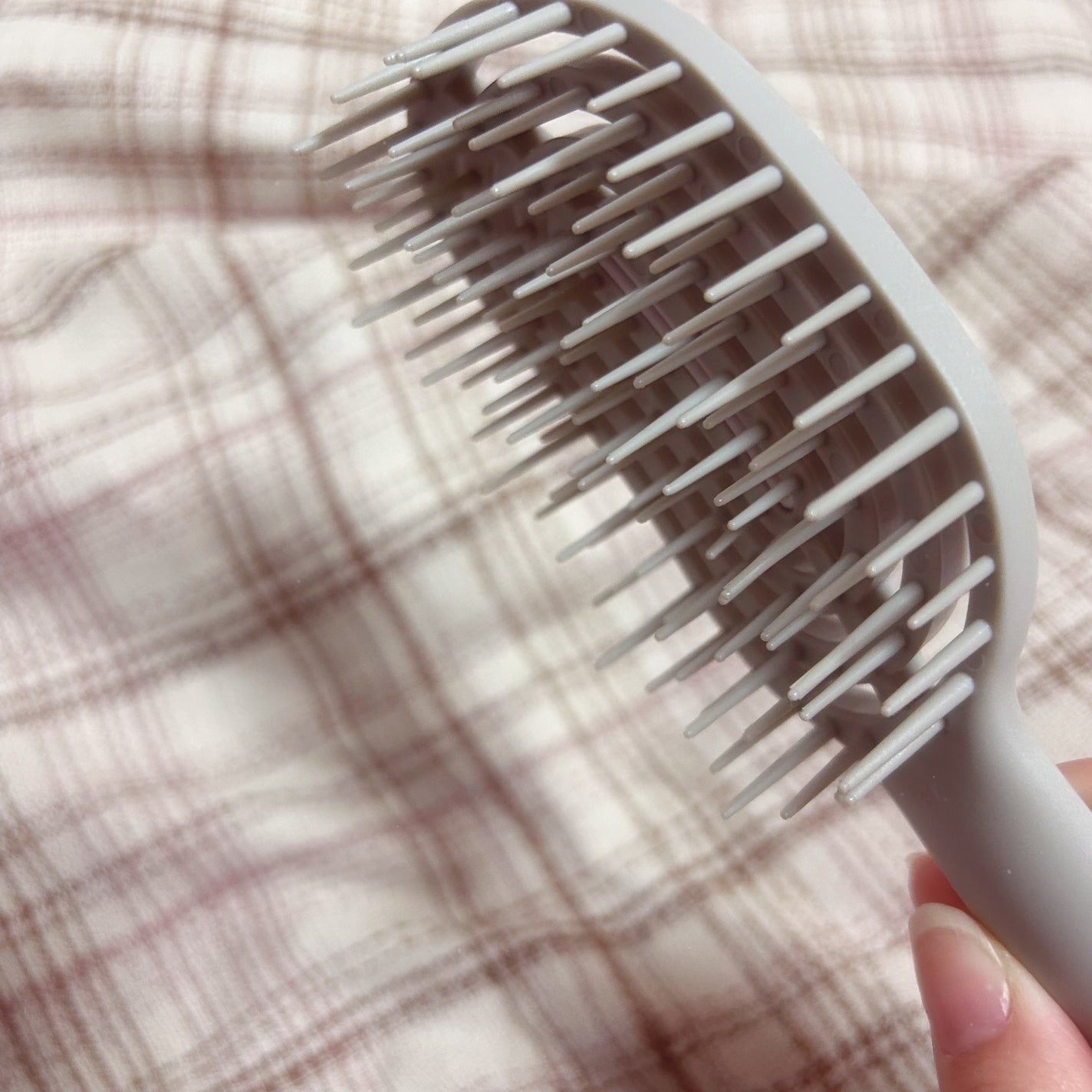 ユニークリー 4wayスムースヘアブラシ/ビー・エヌ/ヘアブラシを使ったクチコミ(3枚目)