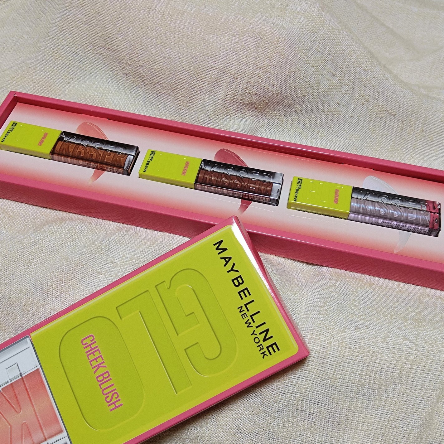 グローキッサー チークブラッシュ/グローキッサー ハイライター/MAYBELLINE NEW YORK/リキッドチークを使ったクチコミ(9枚目)