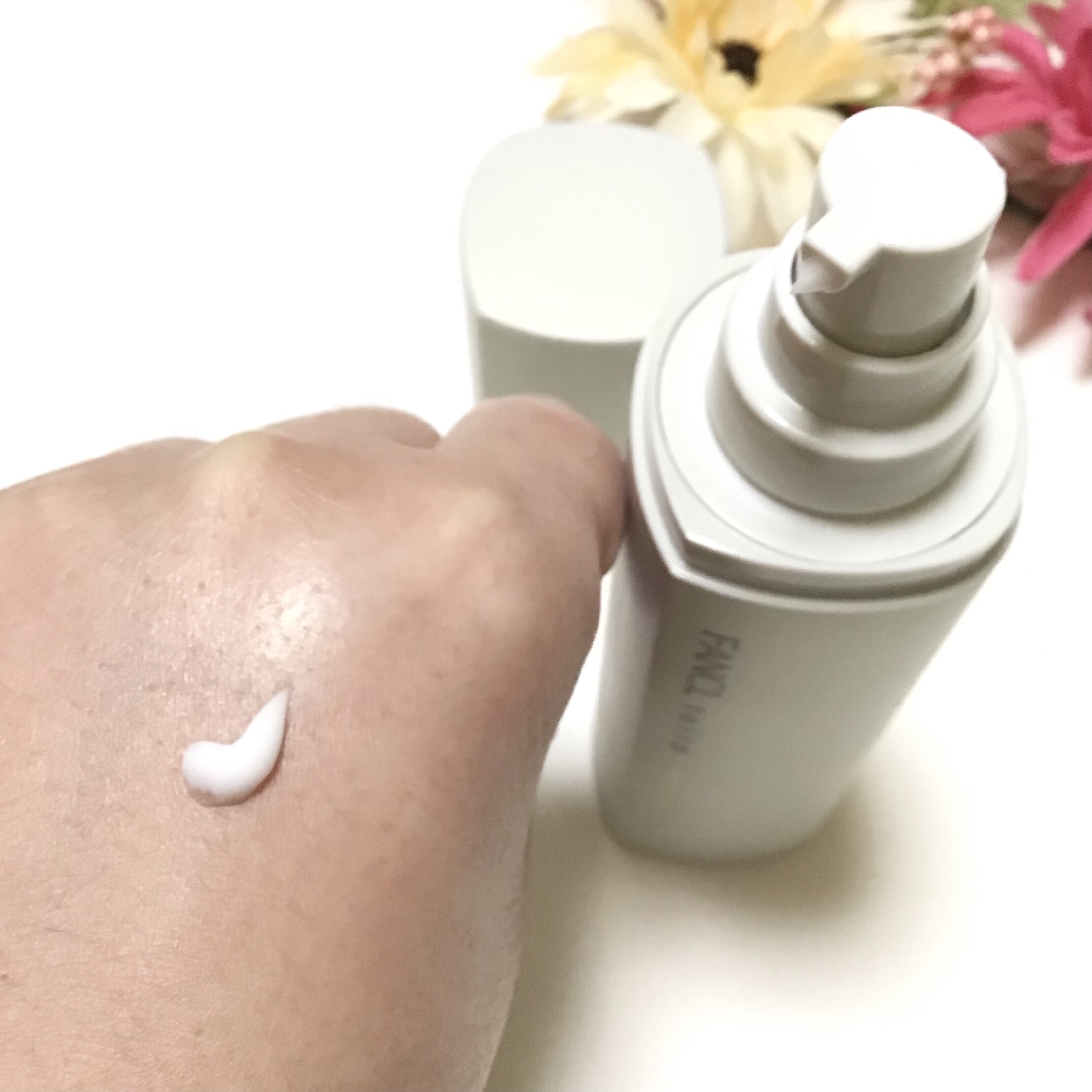 トイロ バイタライジングミルク＜医薬部外品＞/ファンケル/乳液を使ったクチコミ（2枚目）