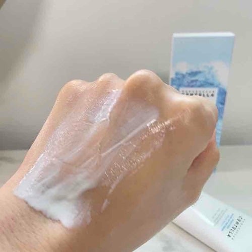 ヒアルーシカ ウォーターフィット サンセラム/SKIN1004/日焼け止めローションを使ったクチコミ(3枚目)